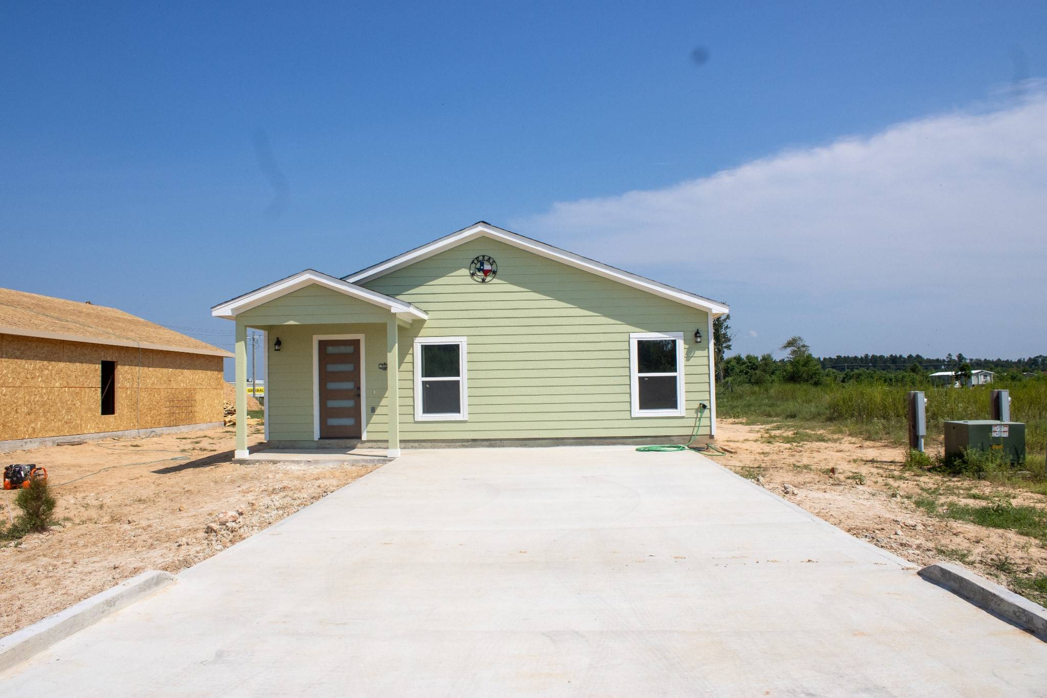 Cleveland, TX 77327,709 Road 5812