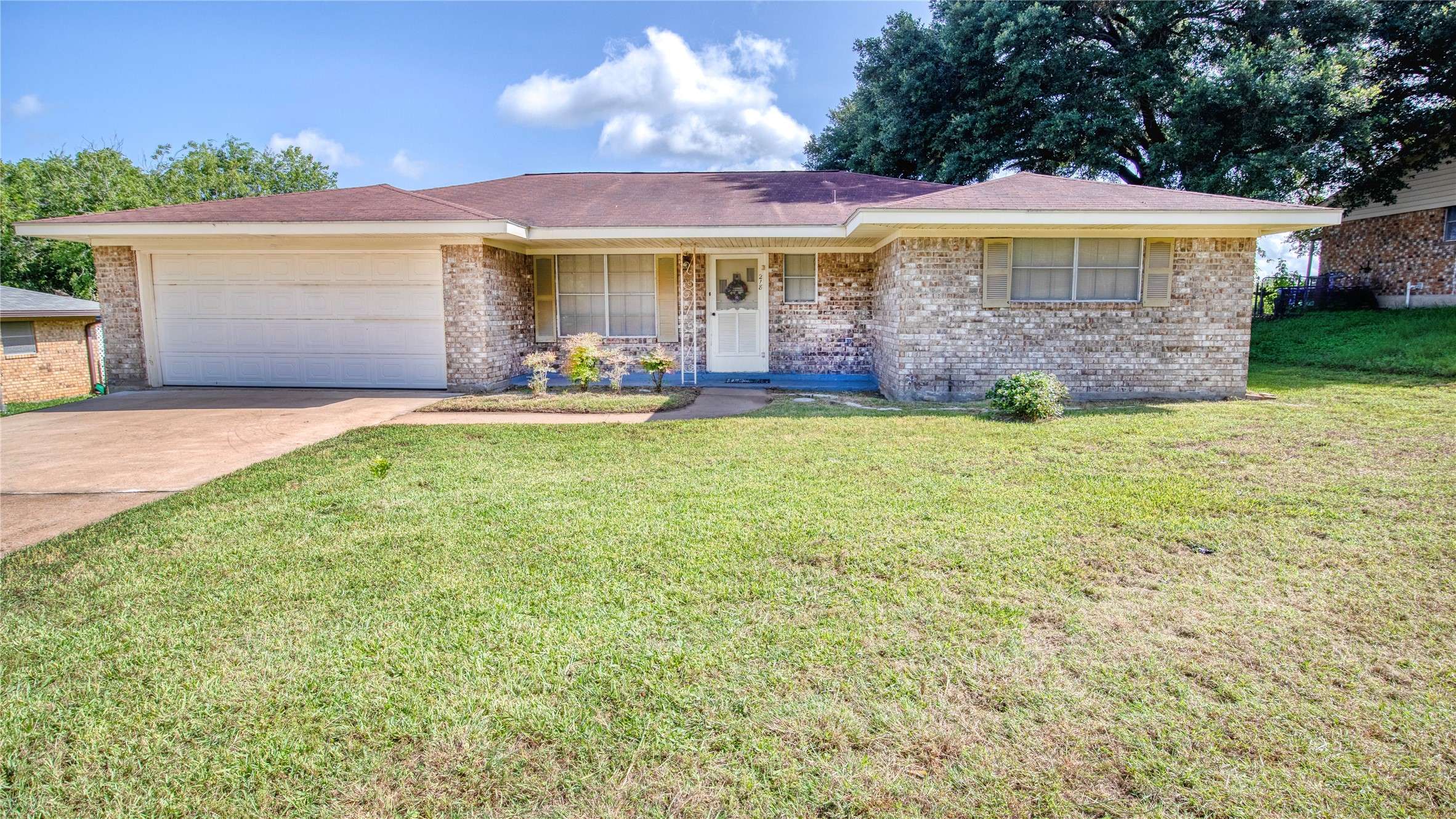 Brenham, TX 77833,218 Edward LN