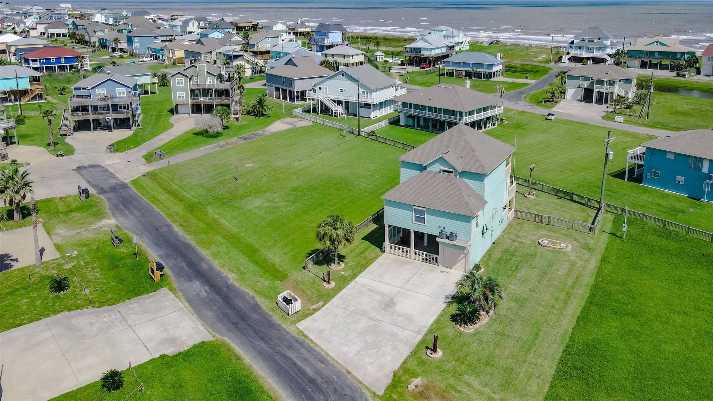 Crystal Beach, TX 77650,3228 Castle DR