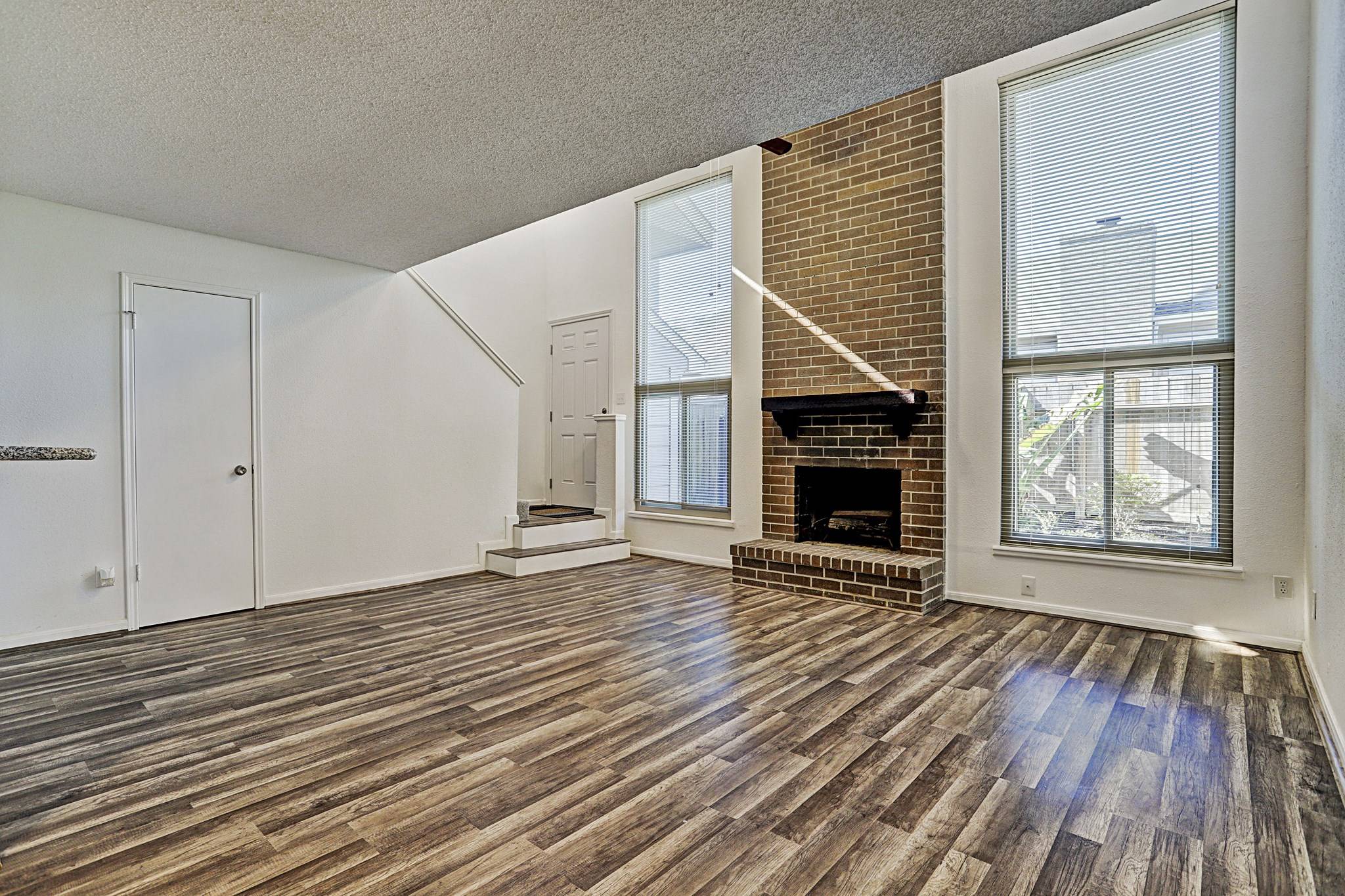 Houston, TX 77082,13948 Hollowgreen DR #25