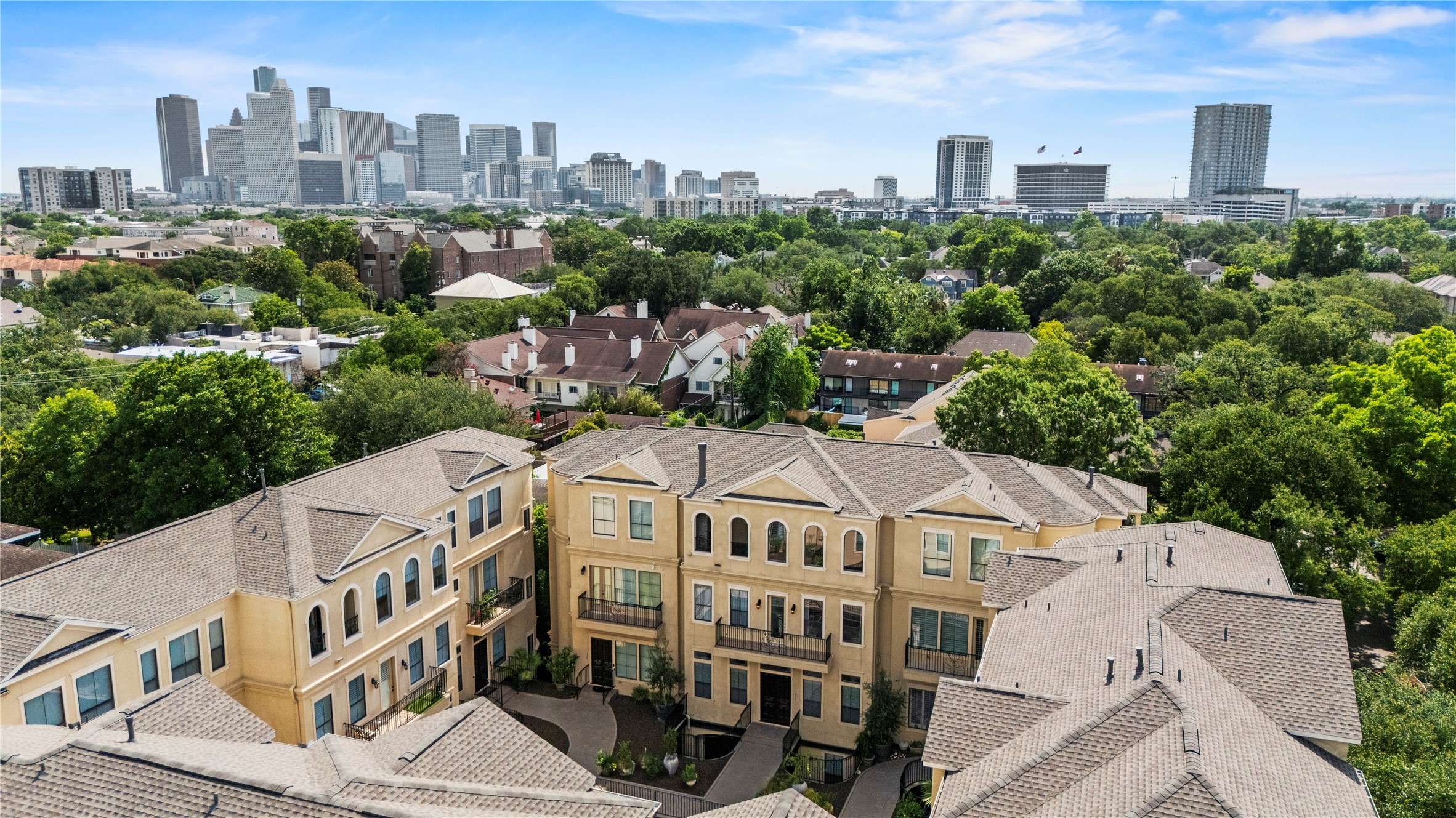 Houston, TX 77006,624 Harold ST