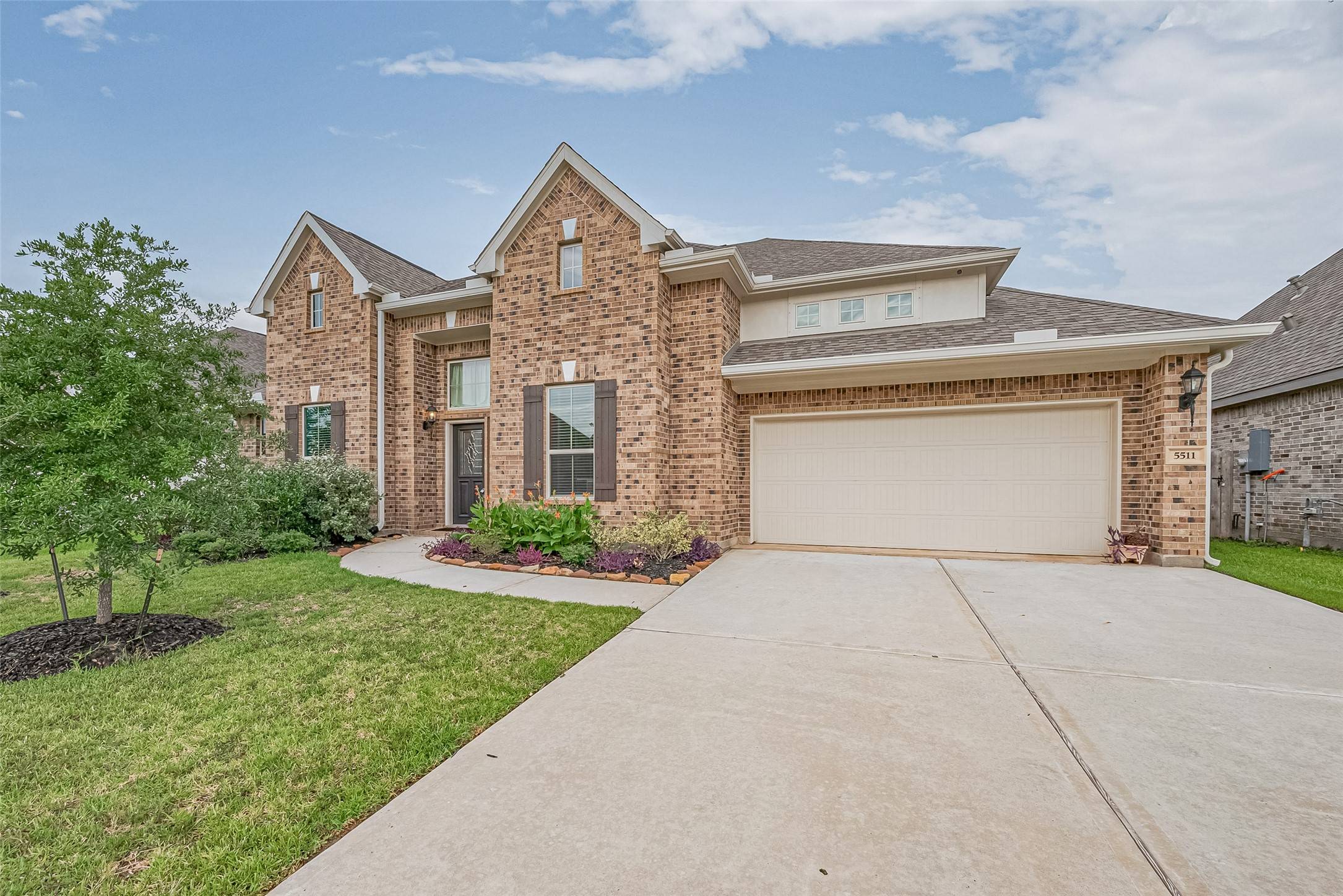 Pasadena, TX 77505,5511 Highland DR