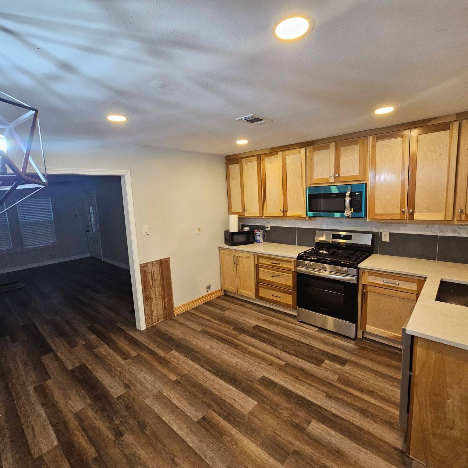Houston, TX 77016,7009 Lavender ST