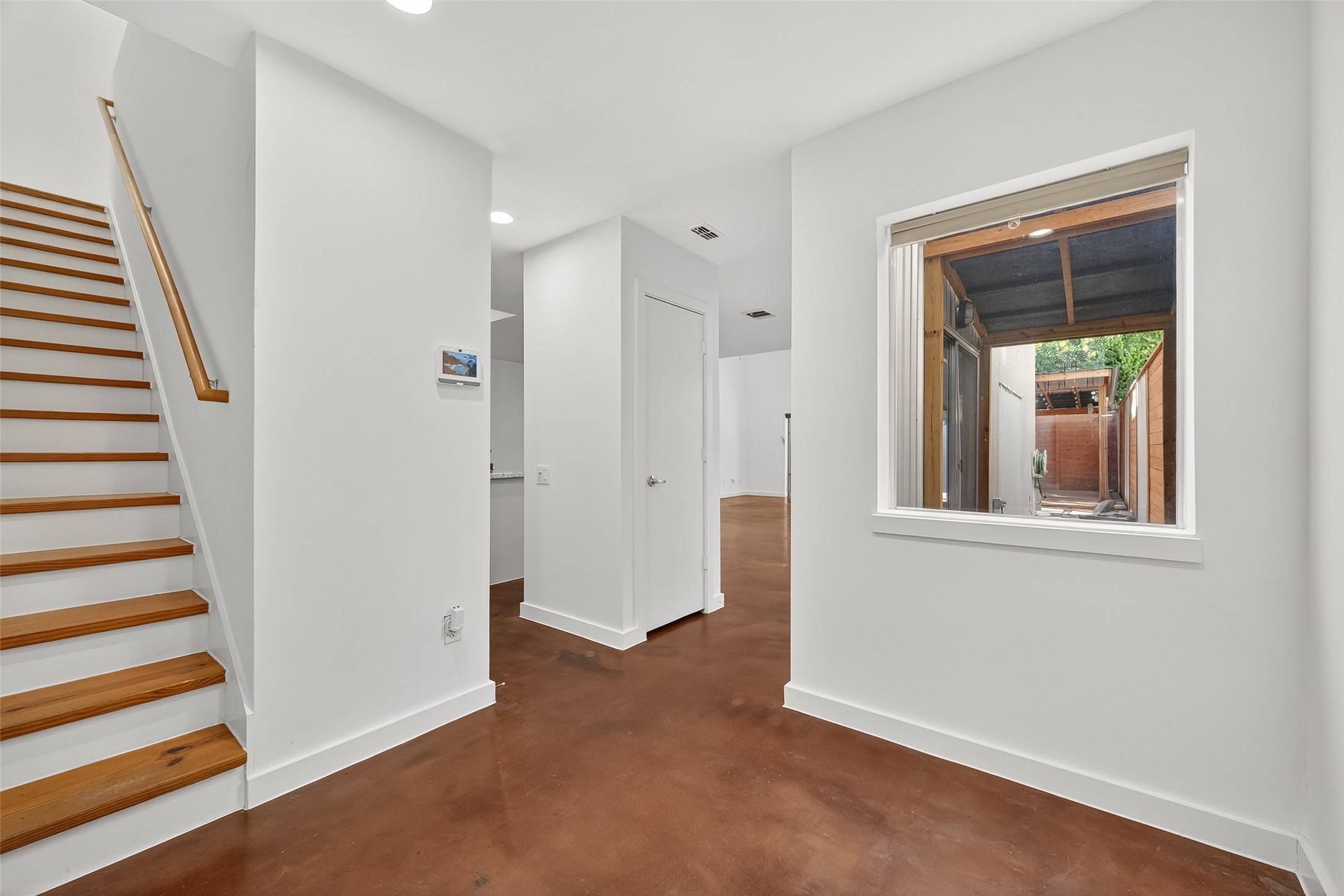 Houston, TX 77007,5017 Floyd ST