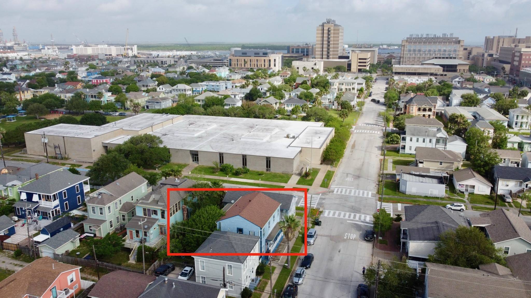 Galveston, TX 77550,805 10th ST
