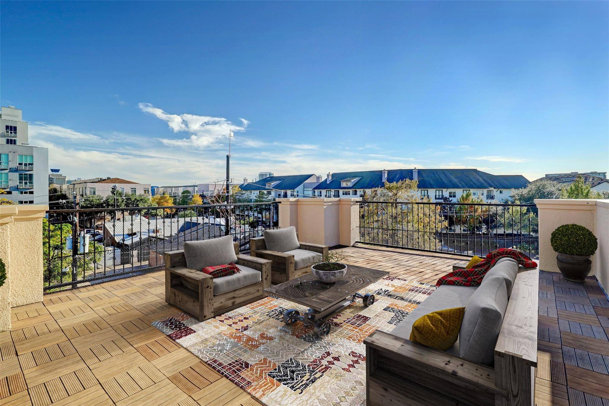 Houston, TX 77002,2006 Helena ST