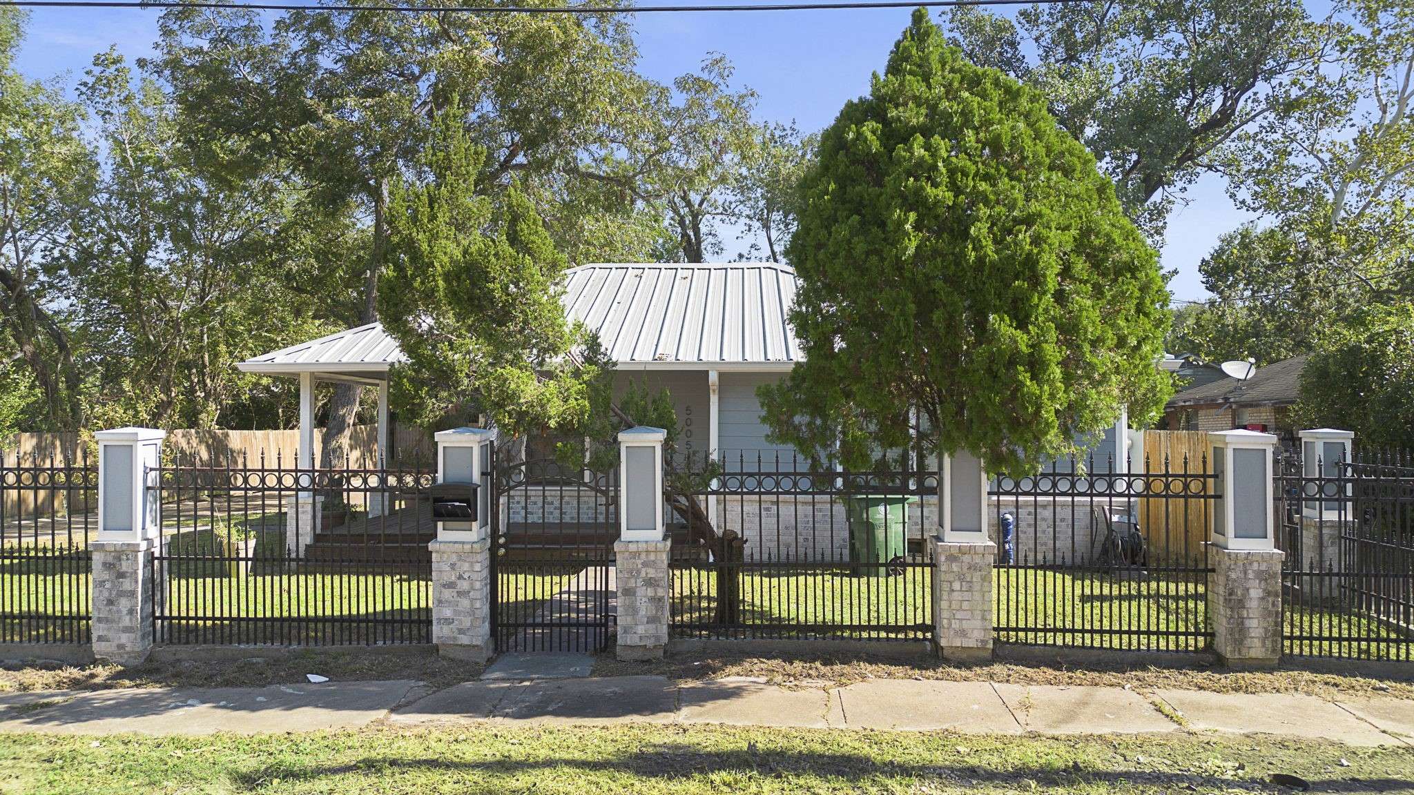 Houston, TX 77023,5005 Park DR