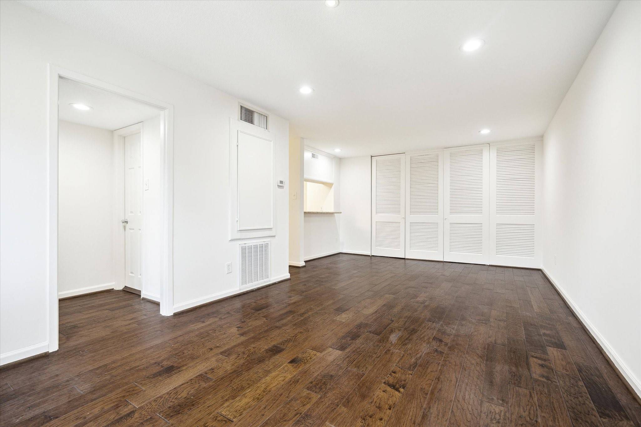 Houston, TX 77027,3131 Cummins ST #85