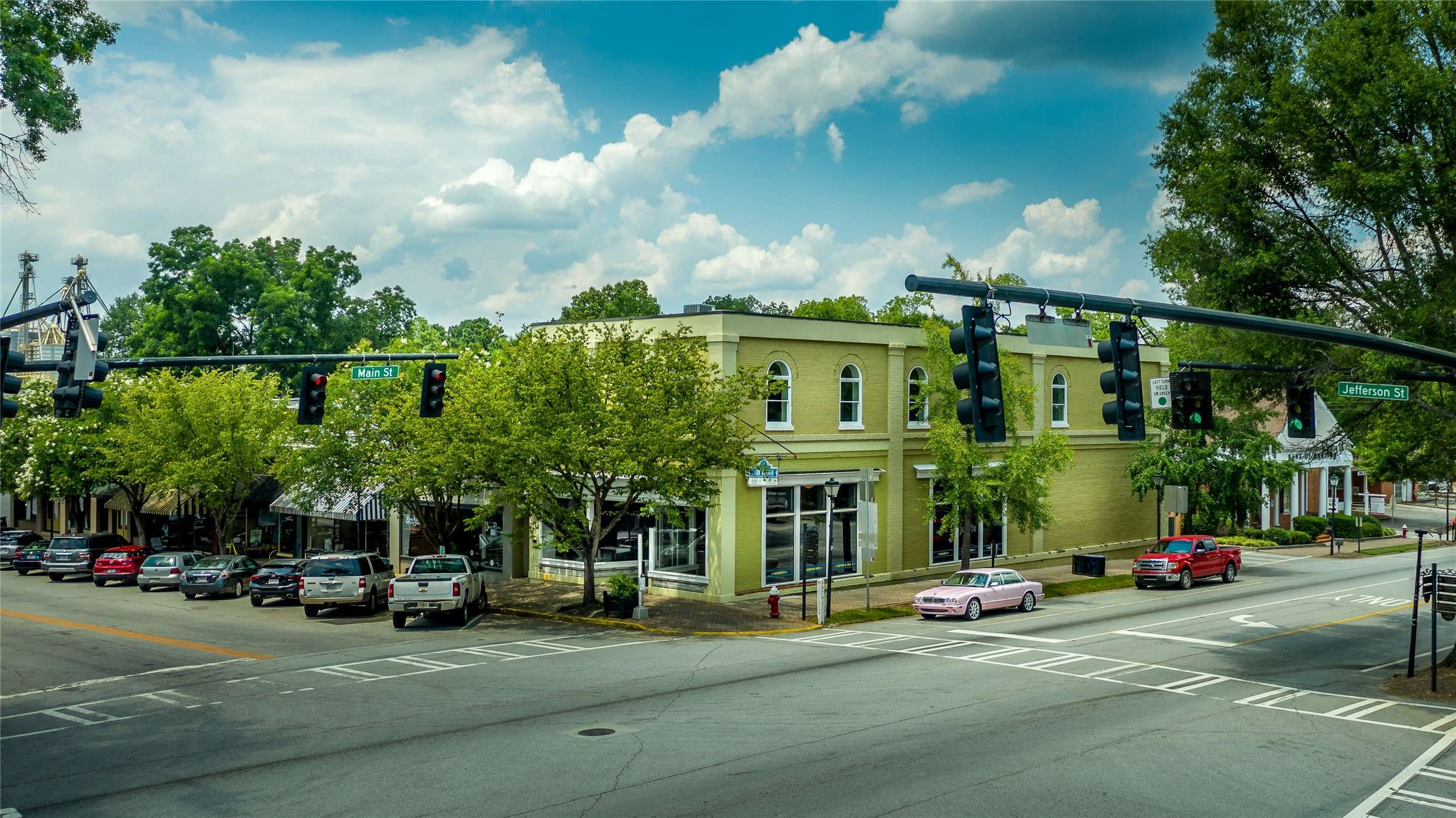 Madison, GA 30650,111 202 W Jefferson ST #202