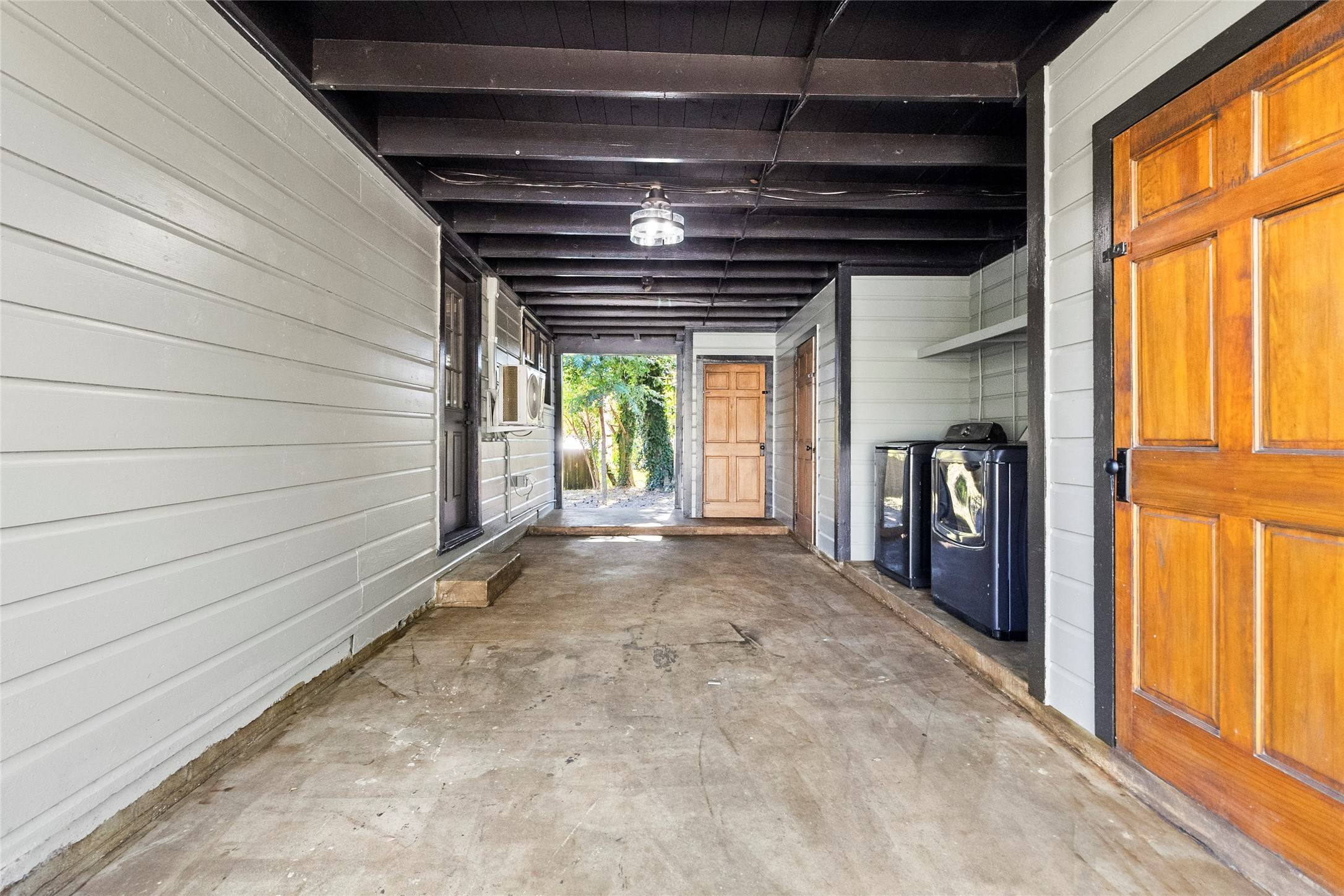 Woodville, TX 75979,407 W Walt Davis DR W