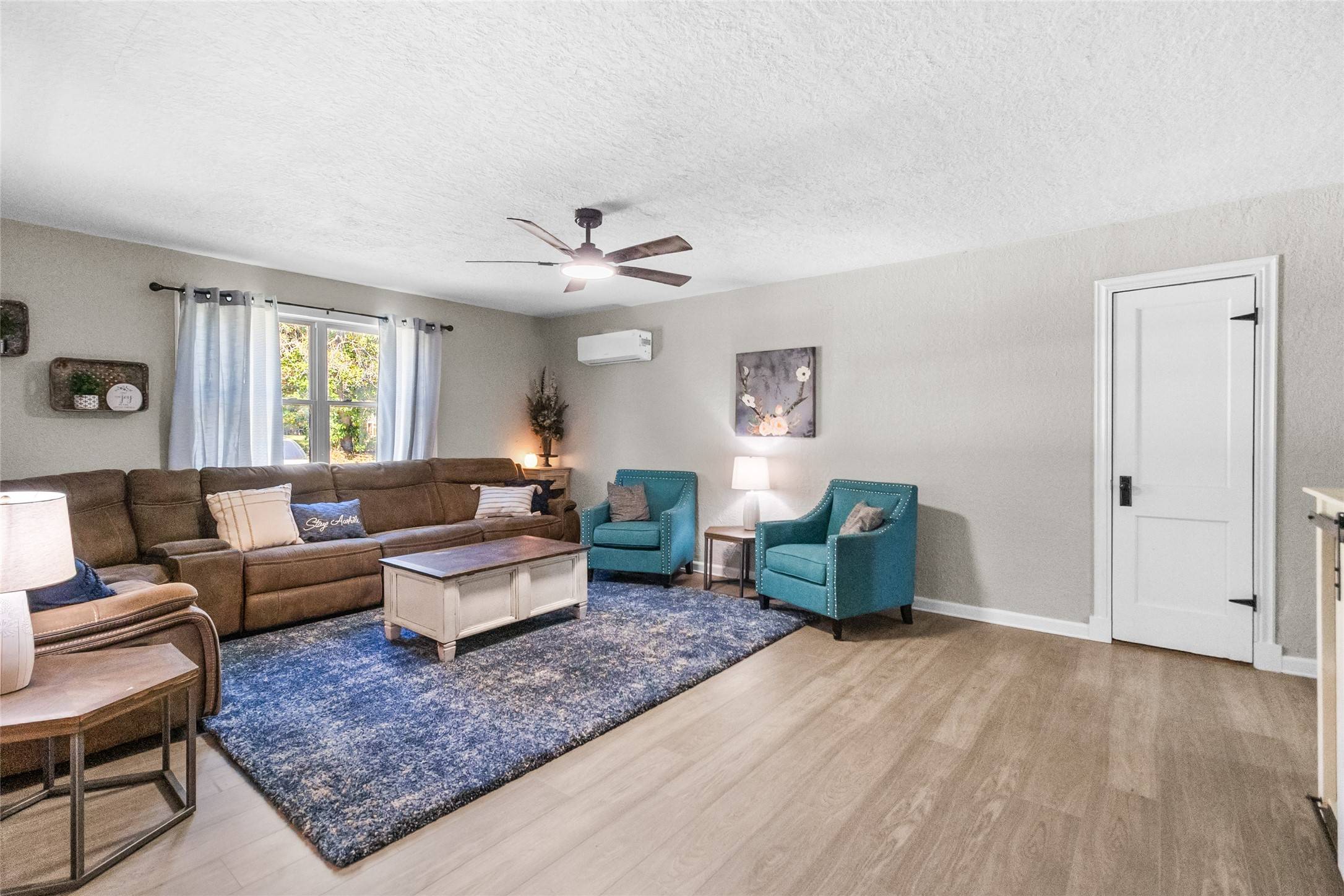 Woodville, TX 75979,407 W Walt Davis DR W