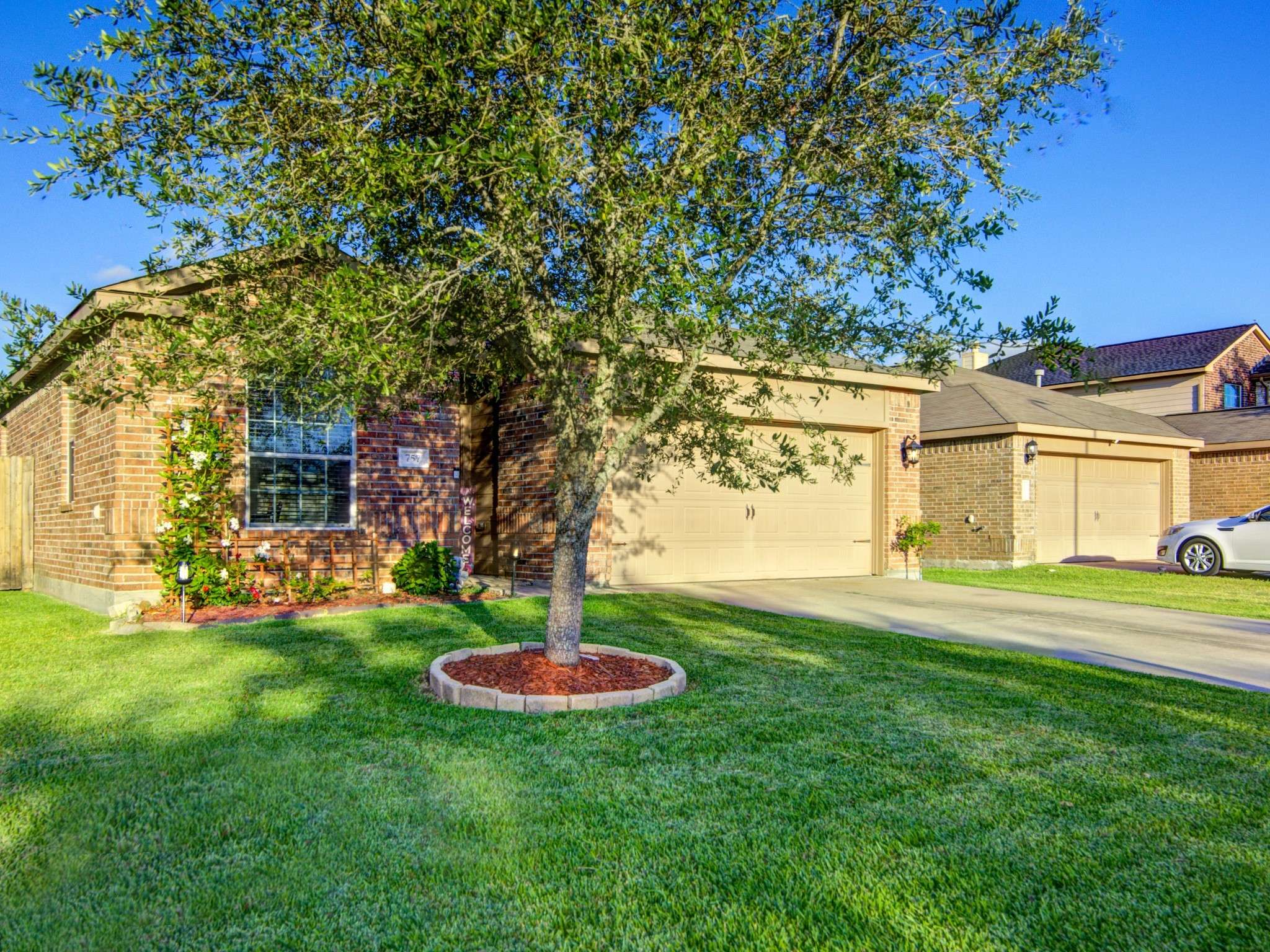 La Marque, TX 77568,757 Grassy Knoll LN