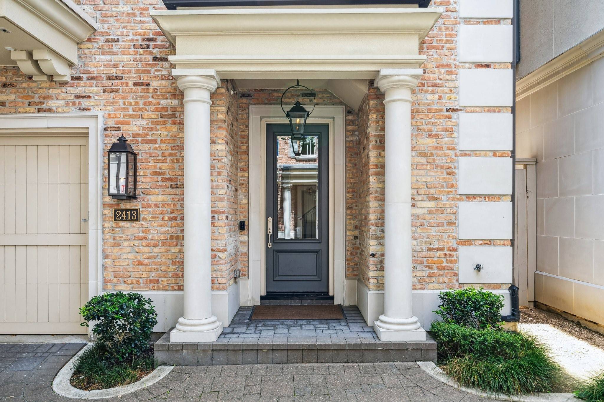 Houston, TX 77019,2413 Mimosa DR