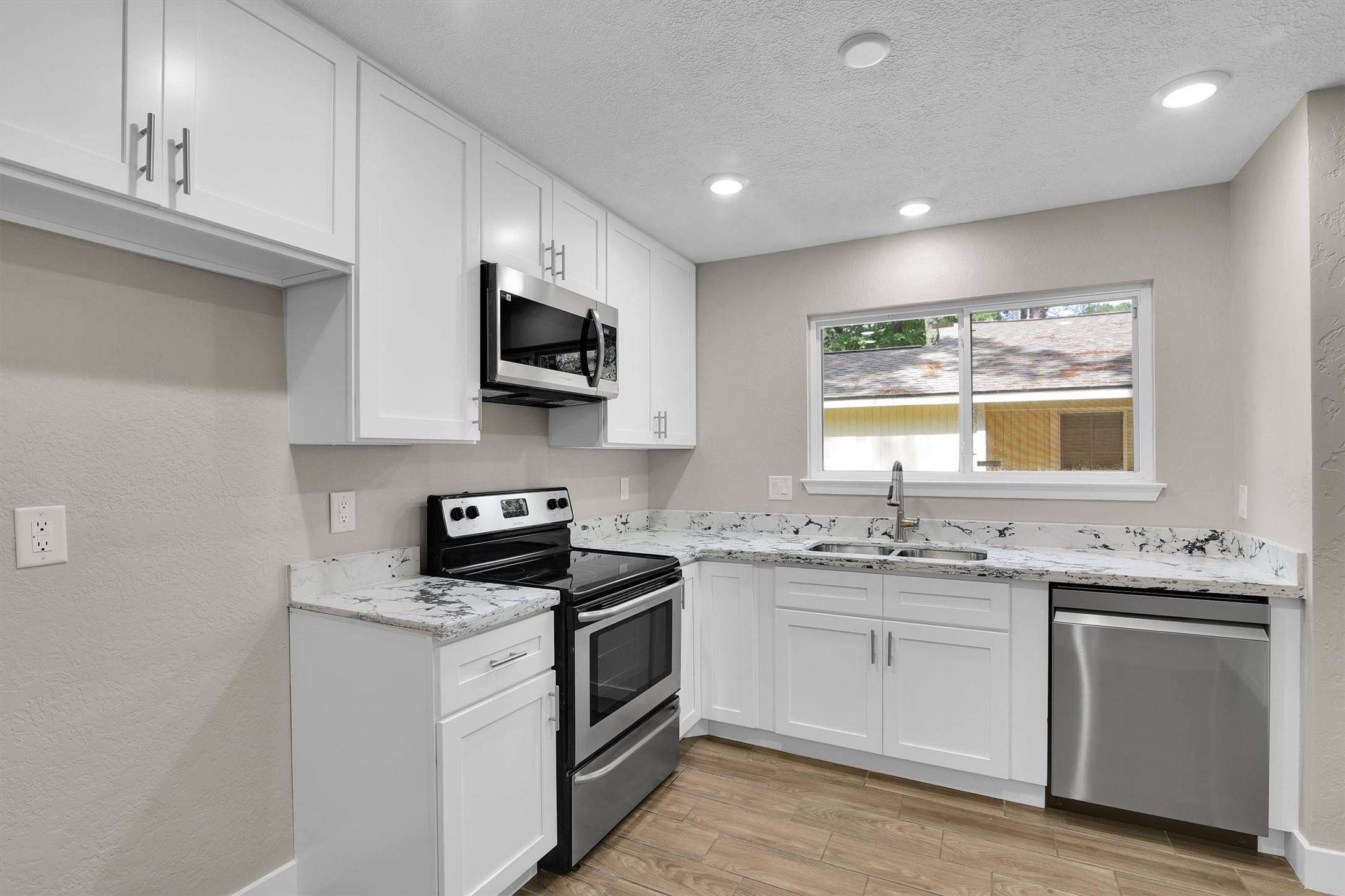 The Woodlands, TX 77380,1304 E Red Cedar CIR