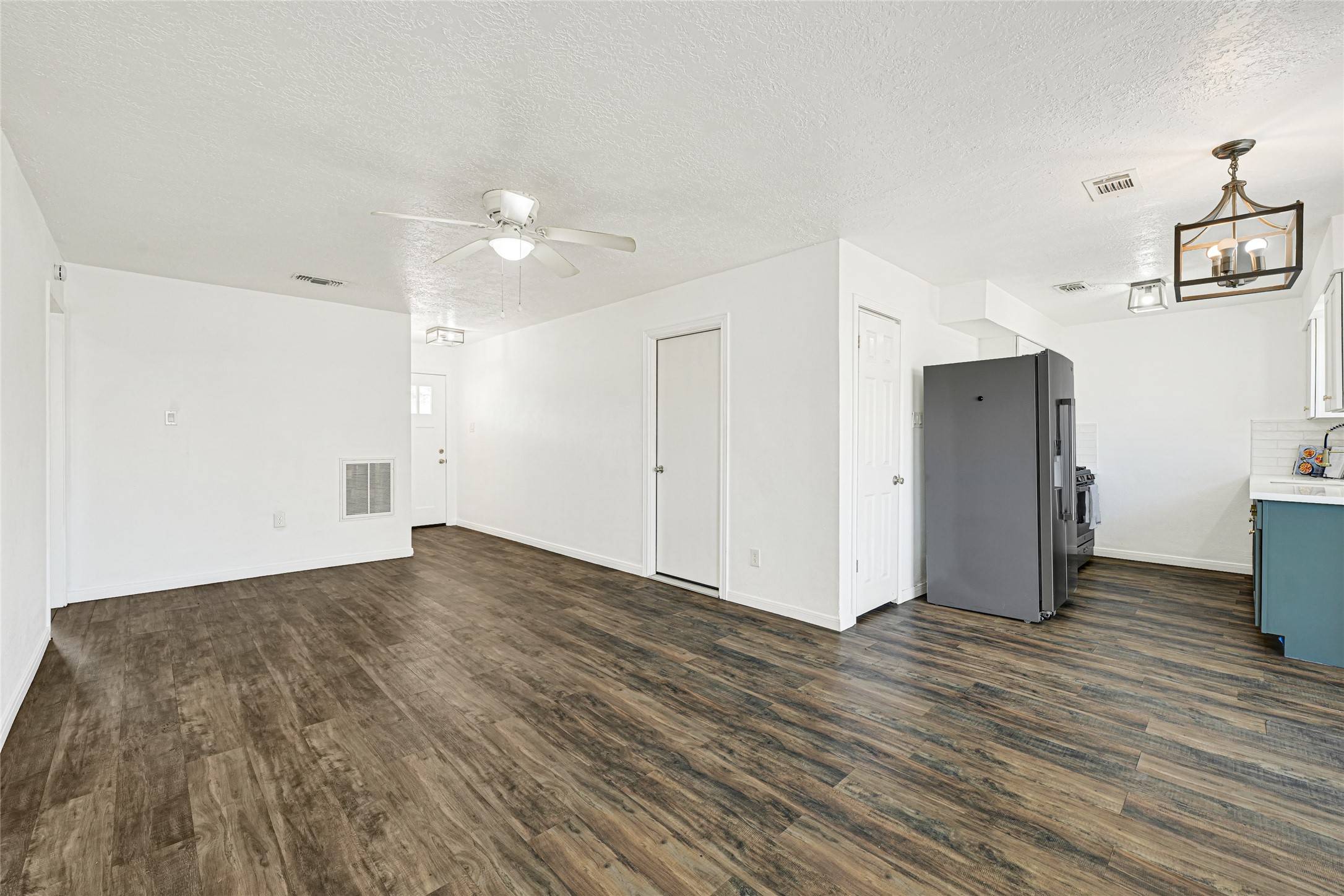 Pasadena, TX 77504,1411 Pi CIR