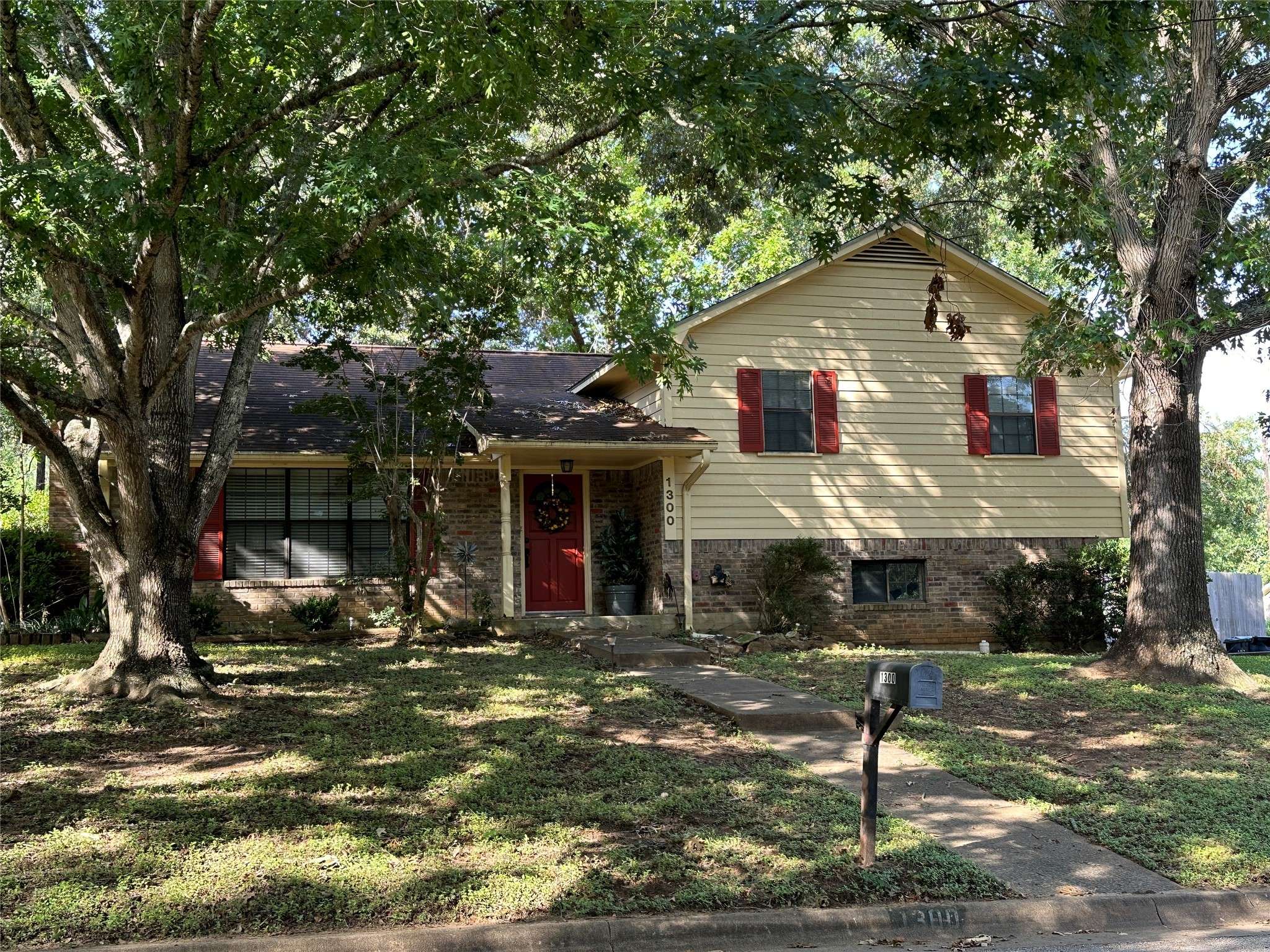 Brenham, TX 77833,1300 Allison ST