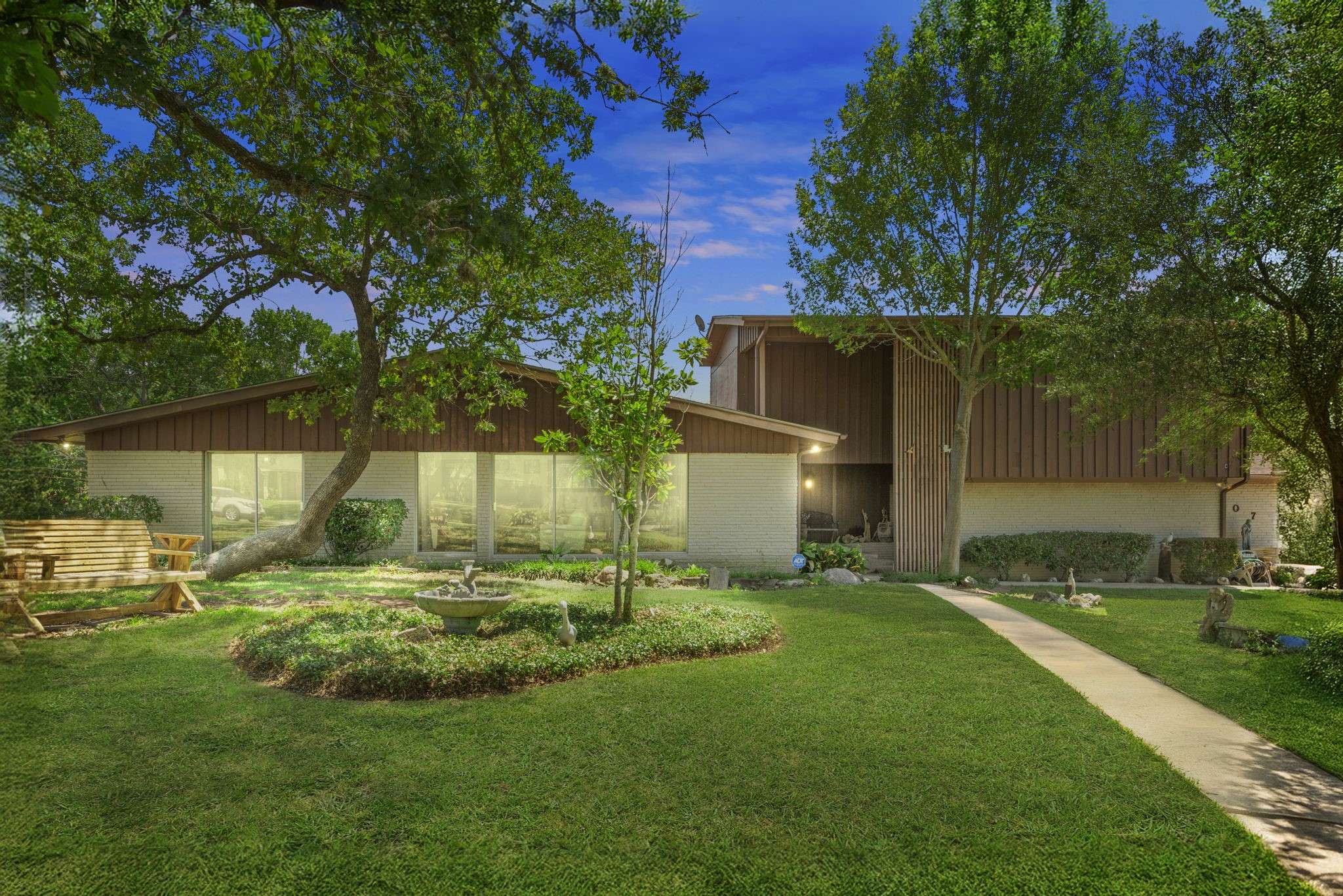 Baytown, TX 77521,707 Scenic DR