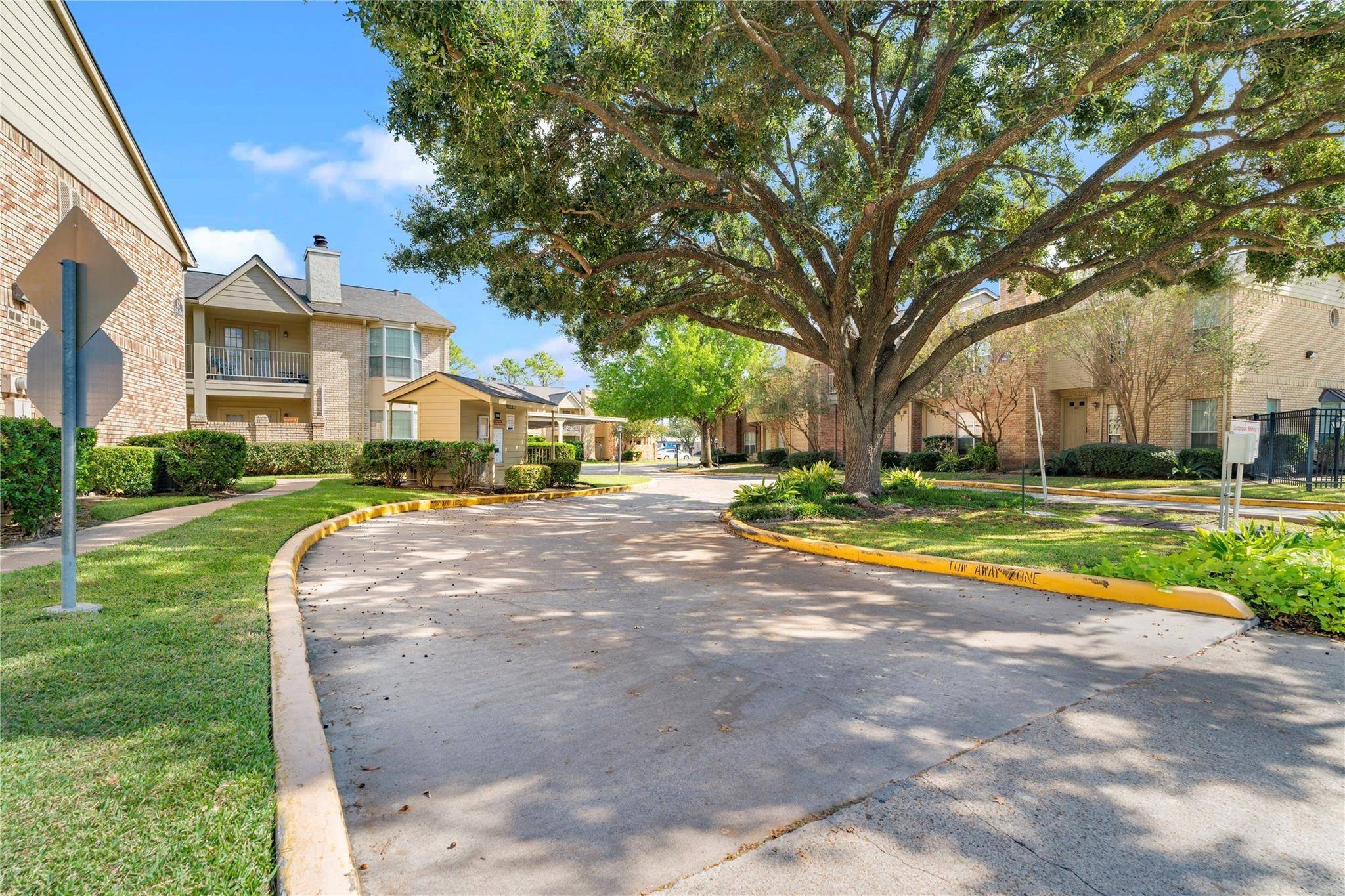 Houston, TX 77042,1515 Sandy Springs RD #1808