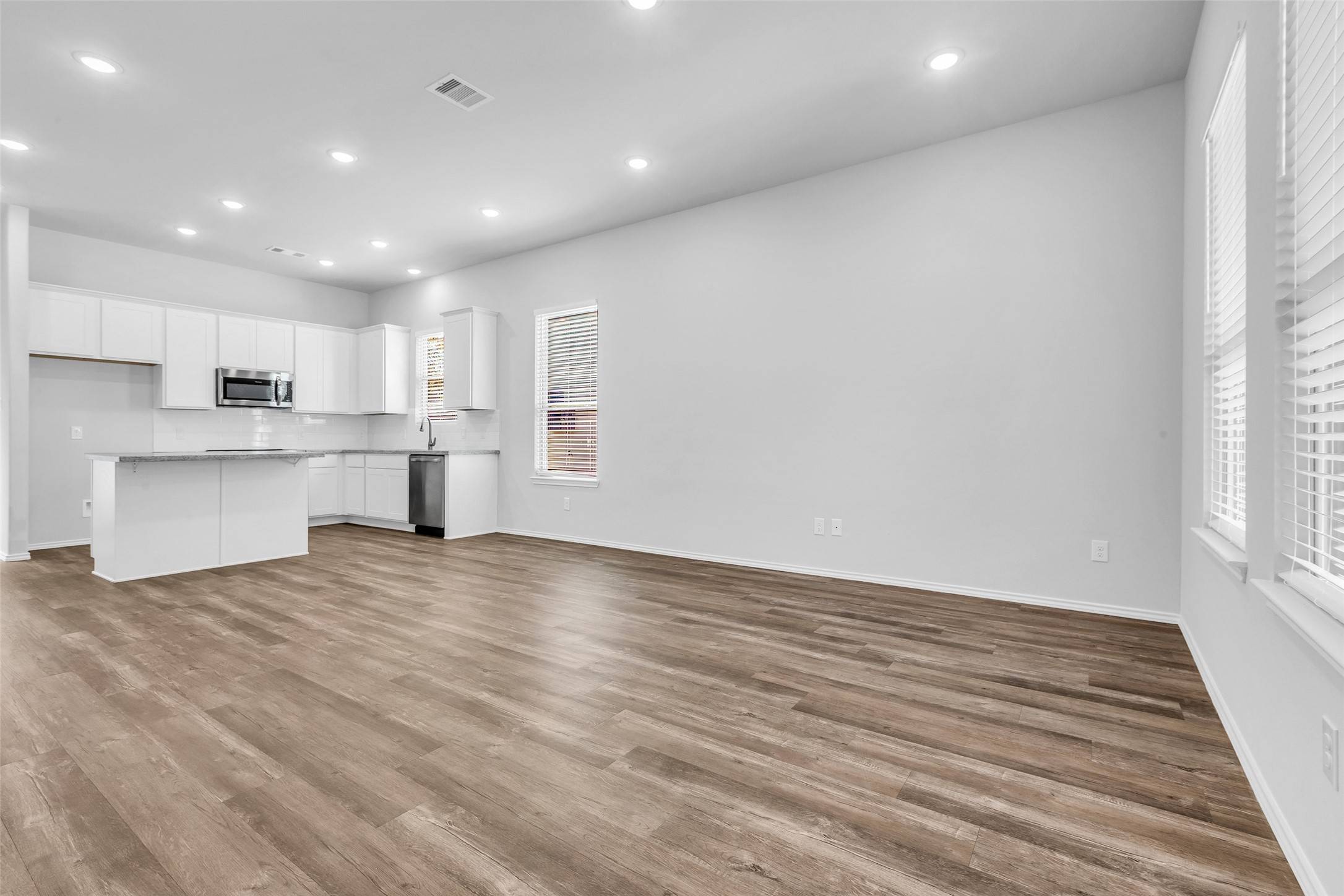 Willis, TX 77318,11964 Canal ST