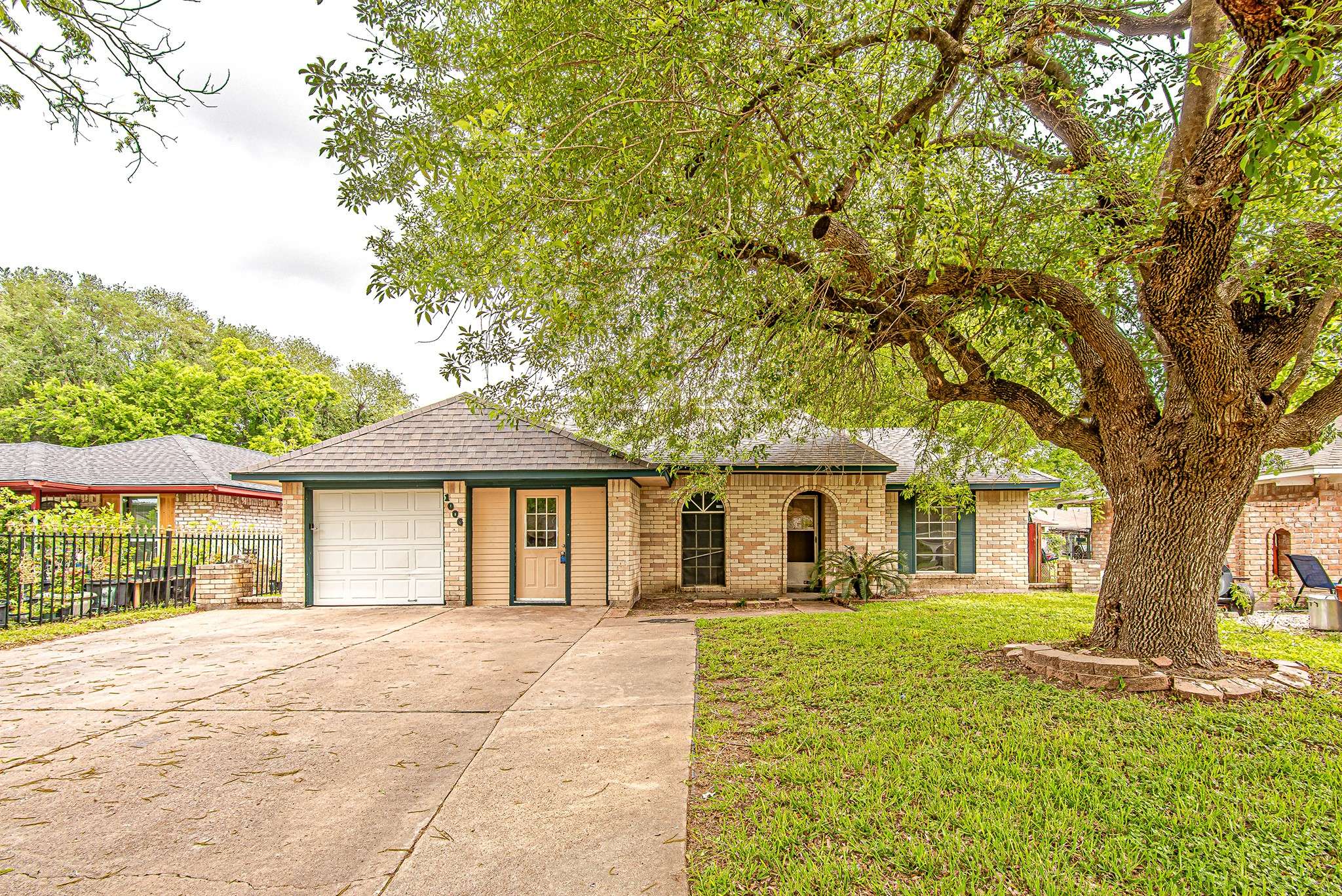 Houston, TX 77038,1006 Fruitvale DR