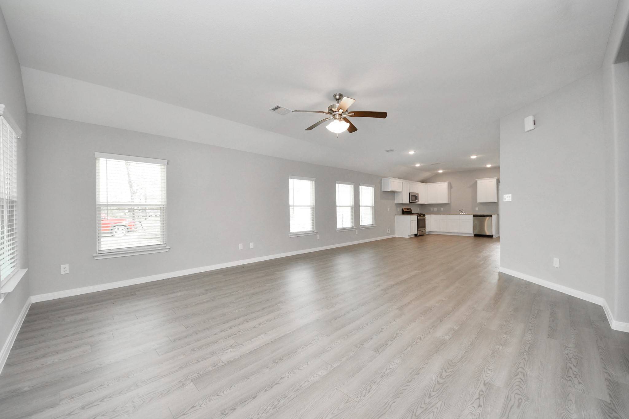 Cleveland, TX 77327,803 Jefferson Ave