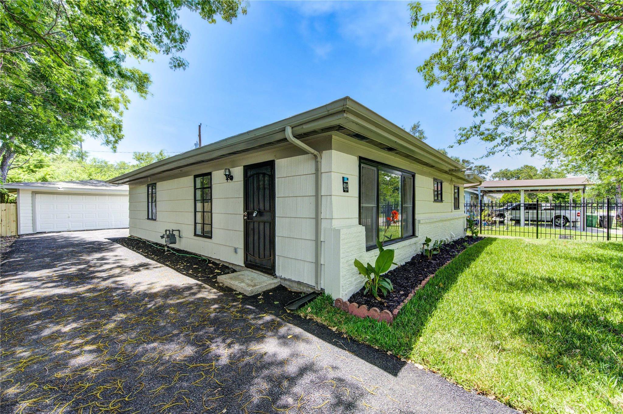 Houston, TX 77033,4914 Pershing ST