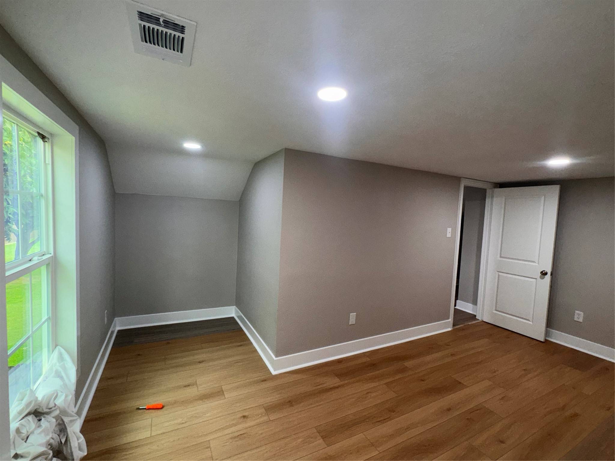 Pasadena, TX 77504,906 Llano ST
