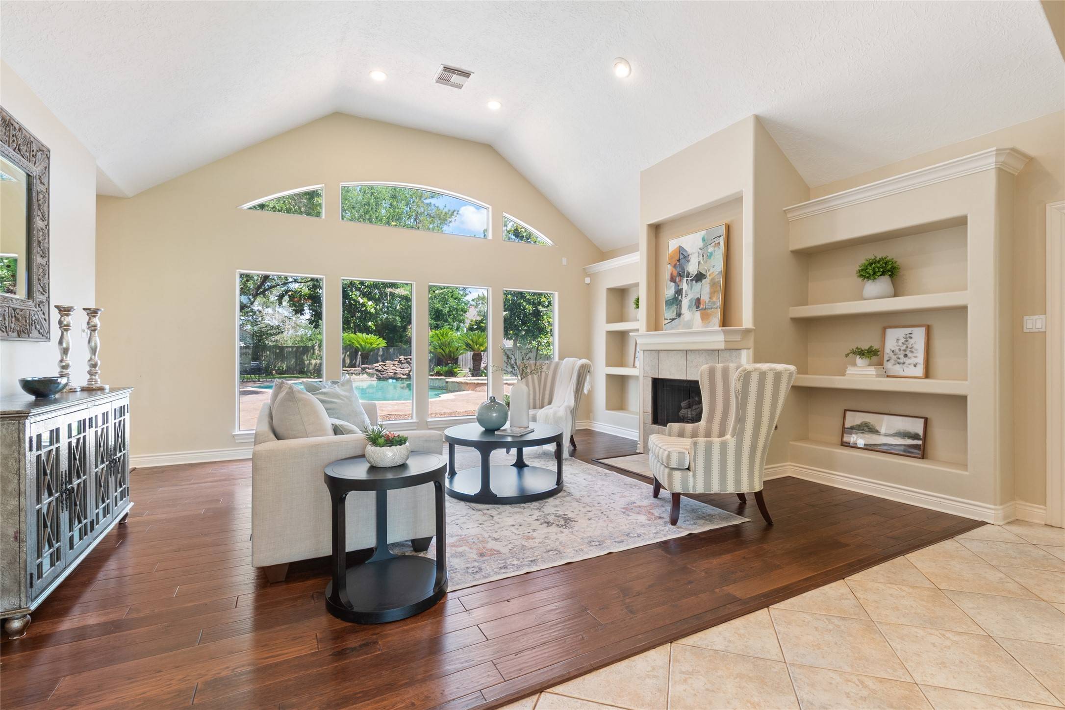 Friendswood, TX 77546,904 Pine Hollow DR