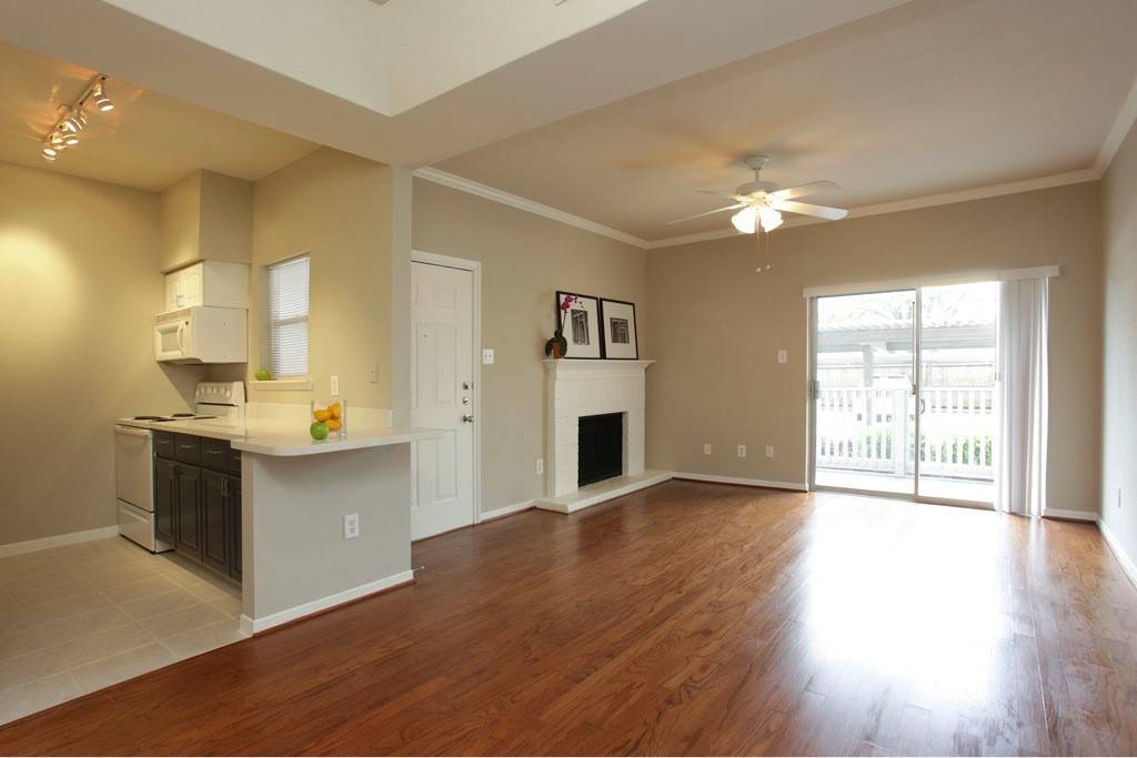 Houston, TX 77005,4041 Drake ST #113