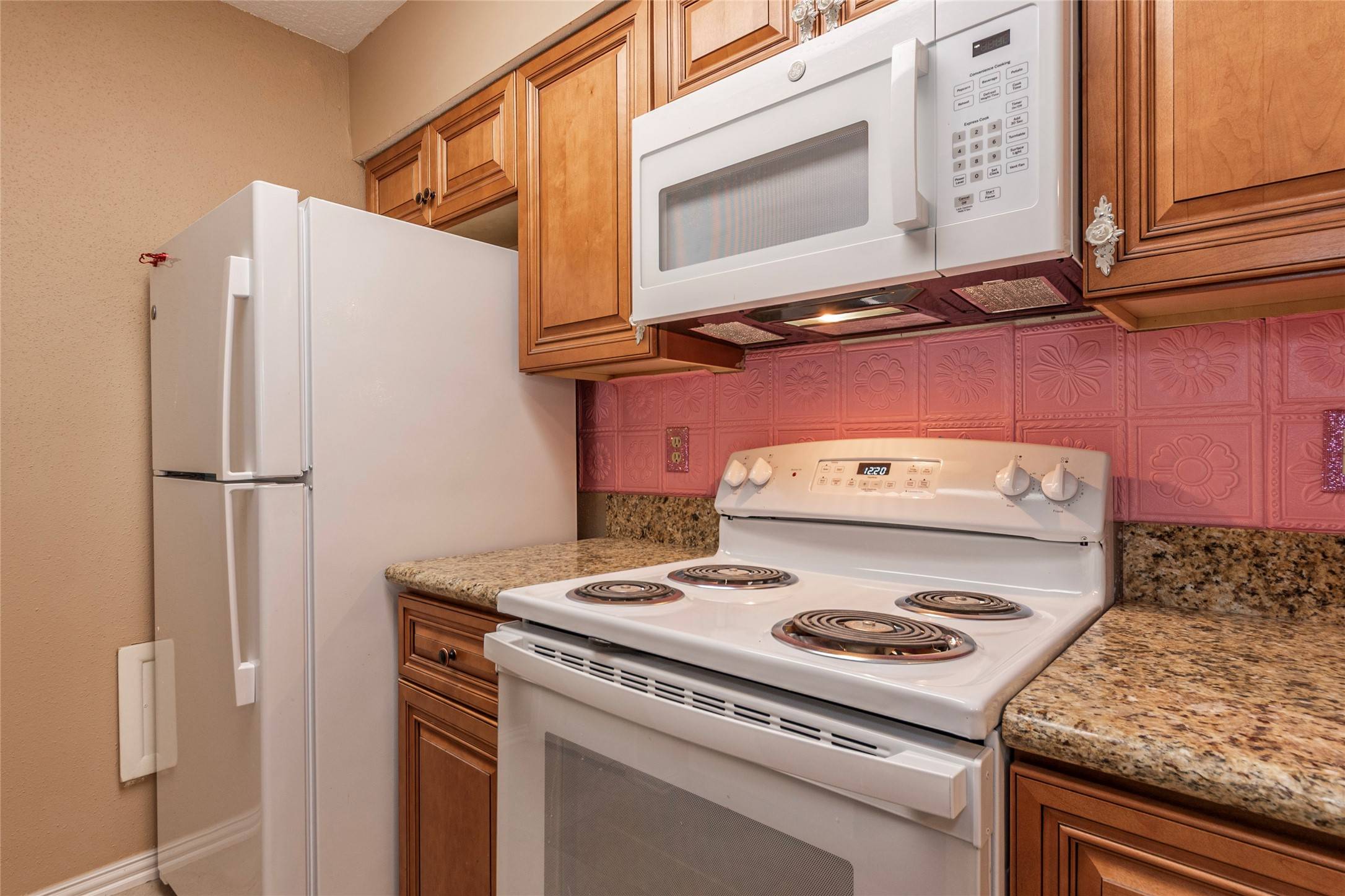 Texas City, TX 77591,7600 Emmett F Lowry EXPY #801
