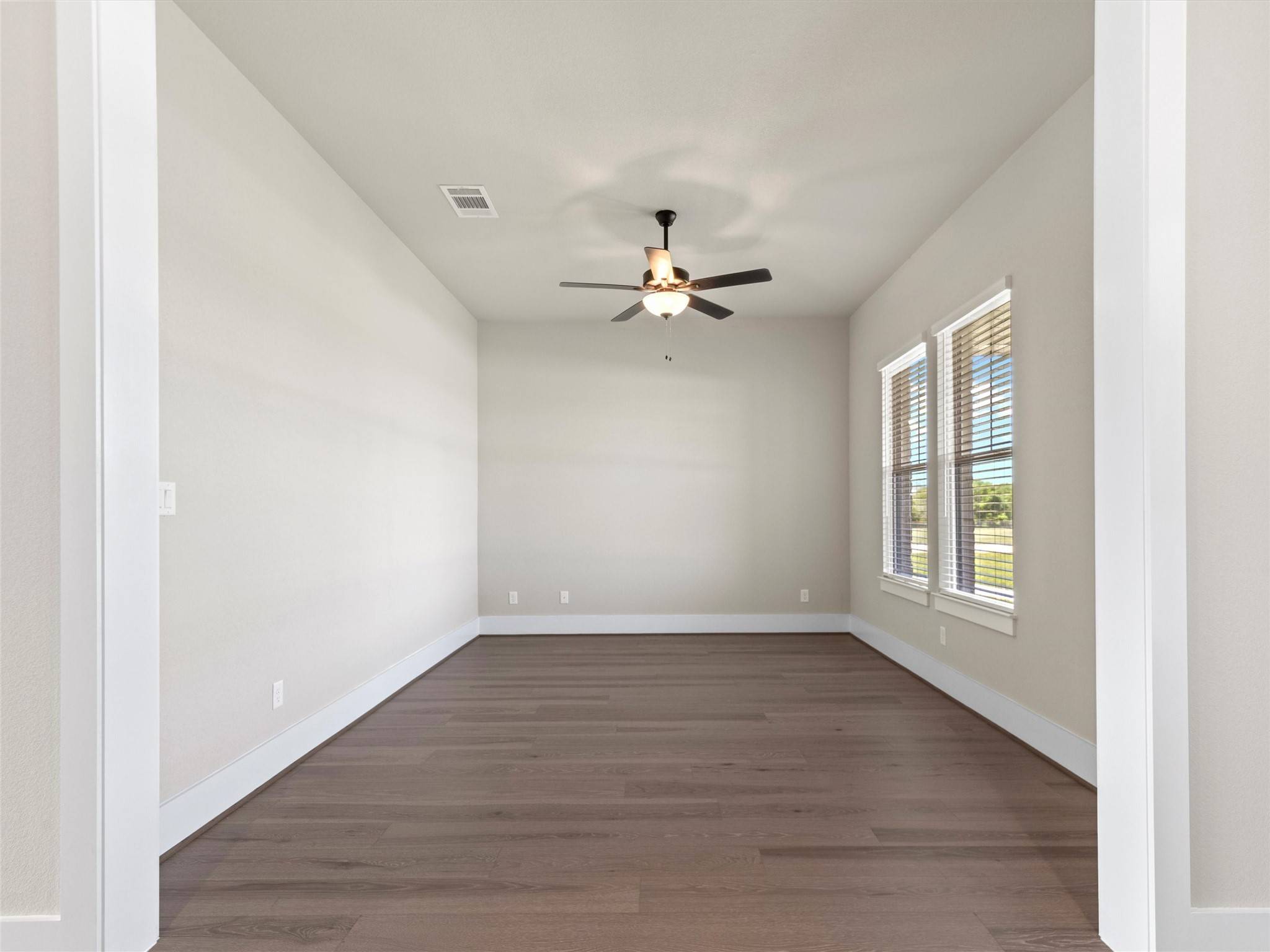 Smithville, TX 78957,111 Water Vessel CT