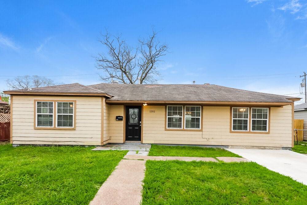 Pasadena, TX 77502,1202 Trimm AVE