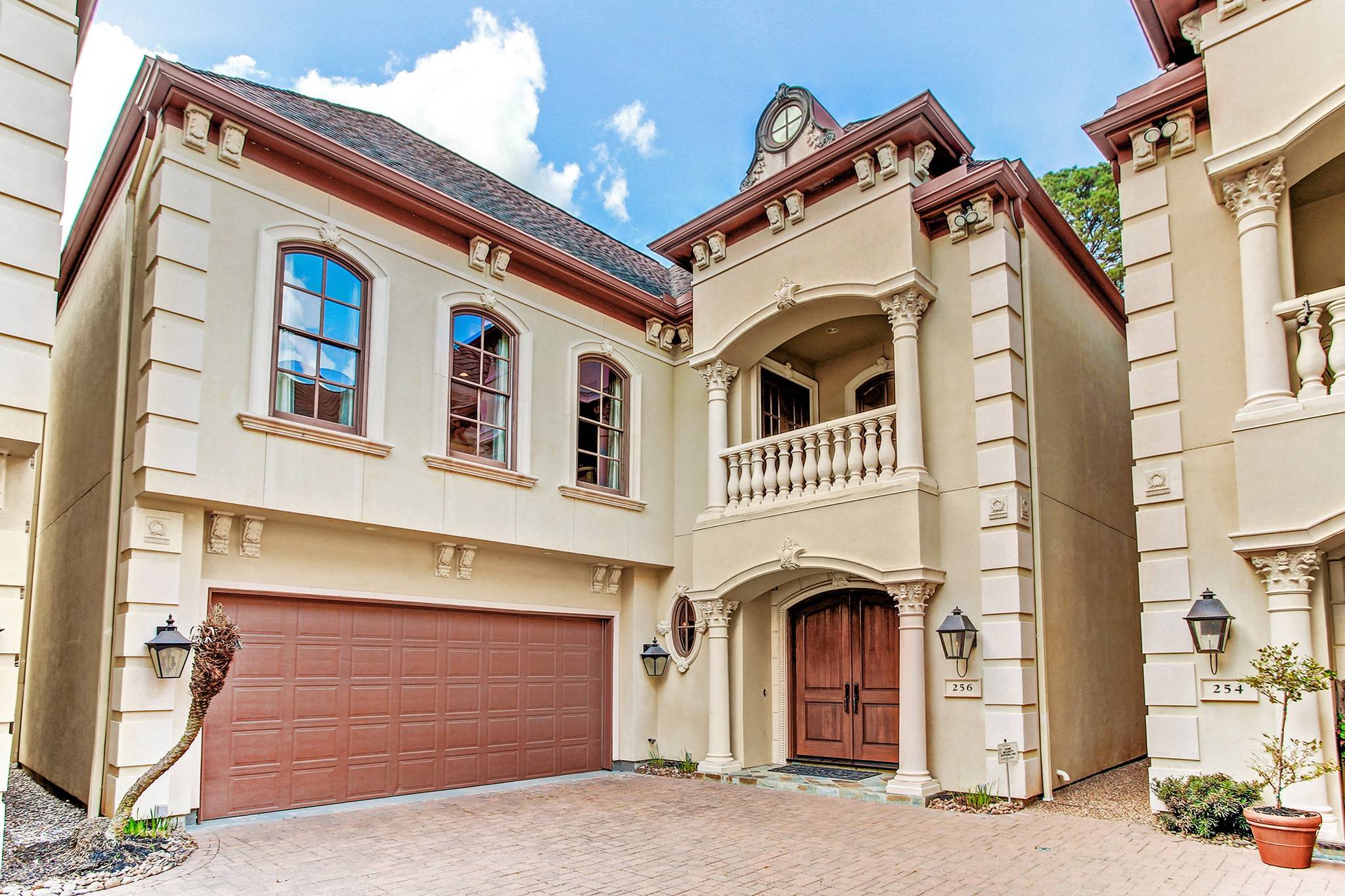 Houston, TX 77056,256 S Post Oak LN