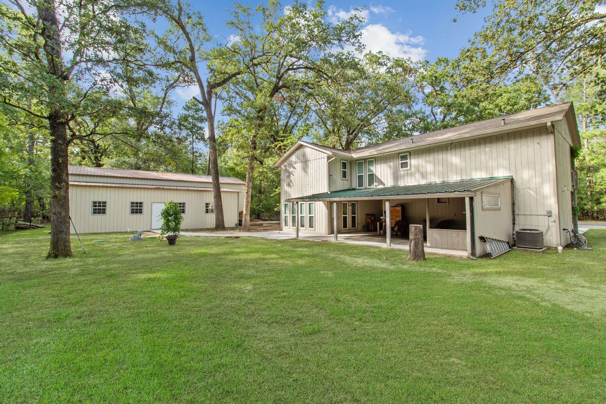 Point Blank, TX 77364,21 Red Oak CIR