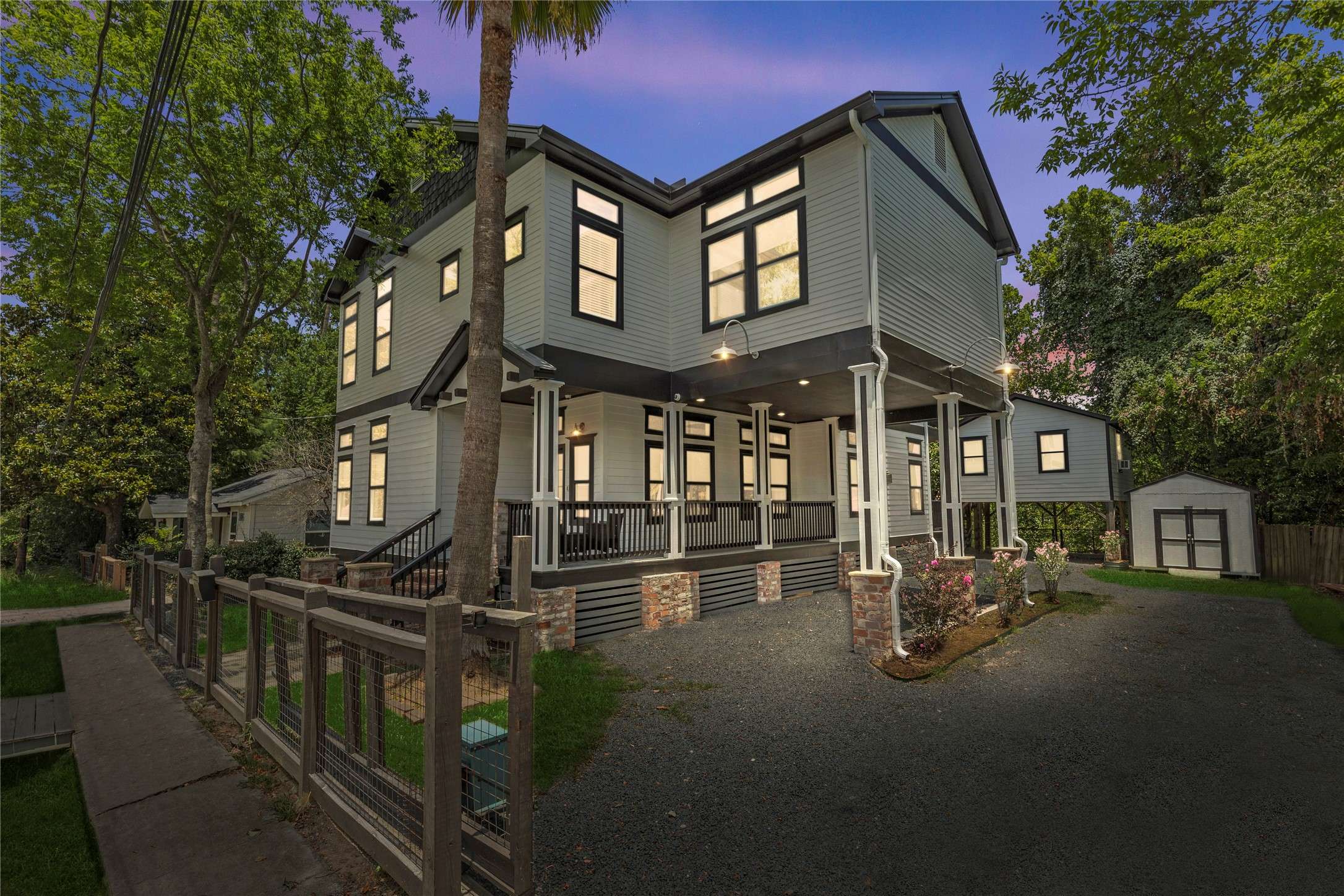 Houston, TX 77009,1202 Archer ST