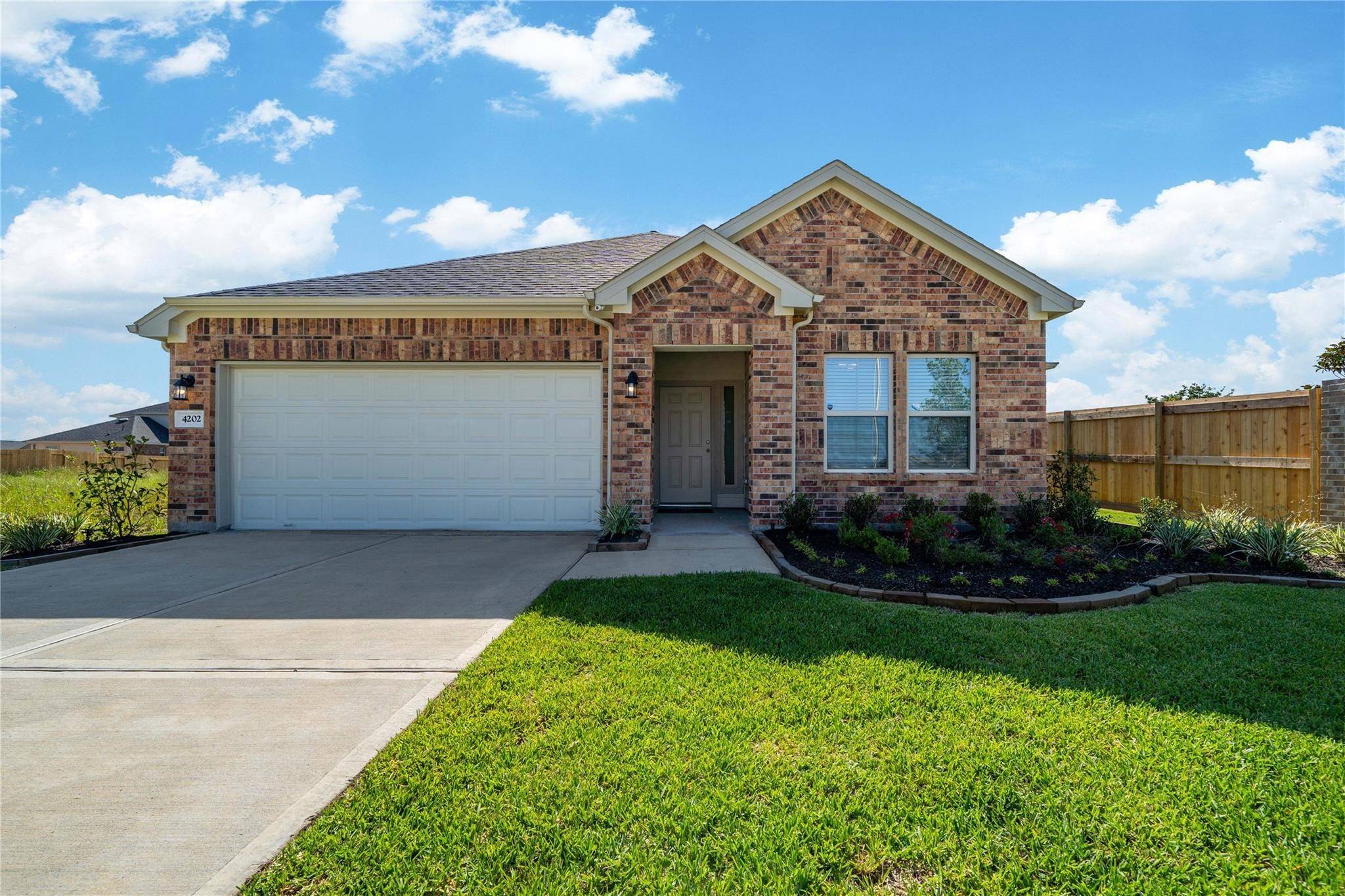 Baytown, TX 77521,2122 Sanders Brook DR