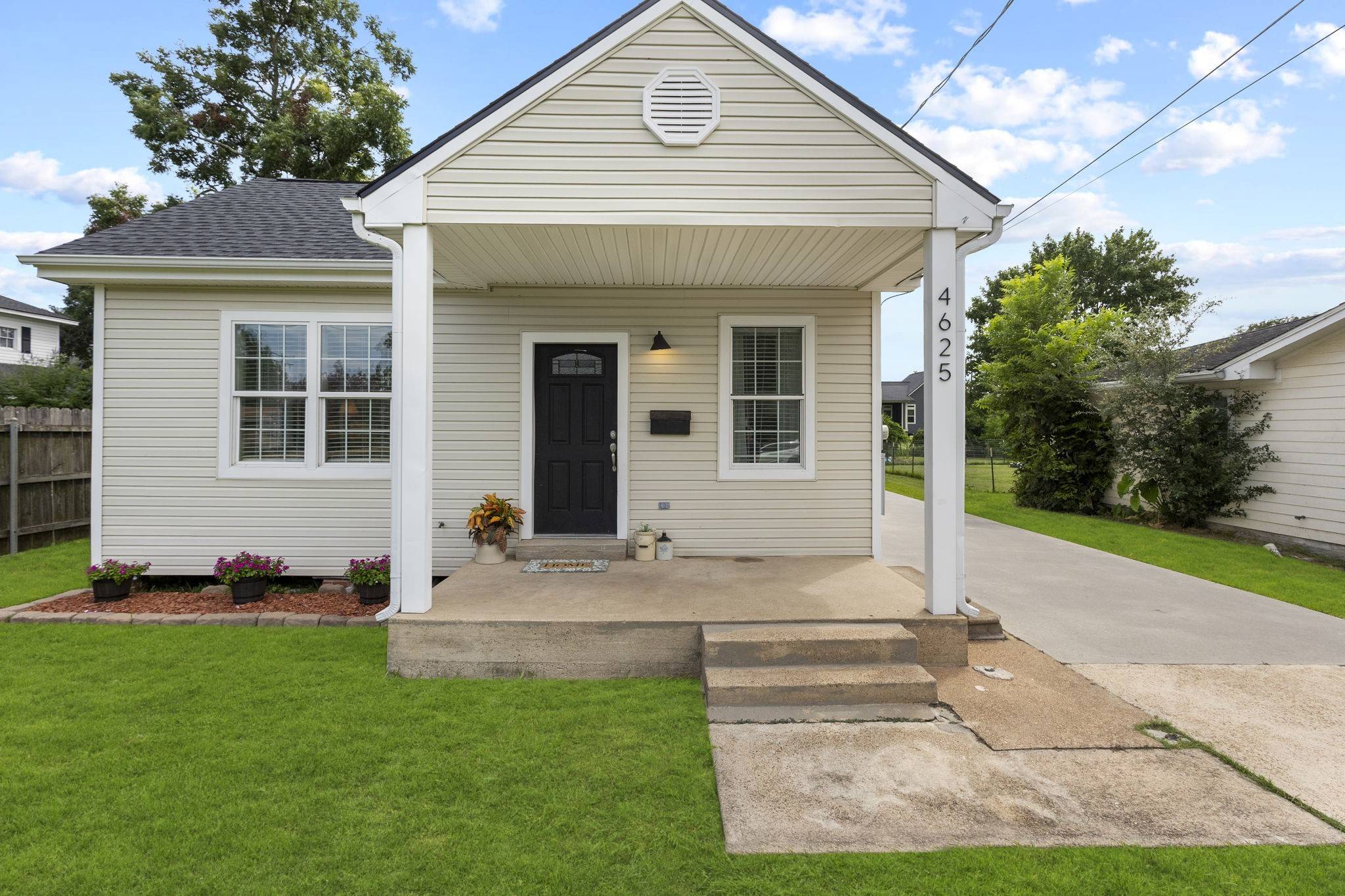 Groves, TX 77619,4625 Cleveland AVE
