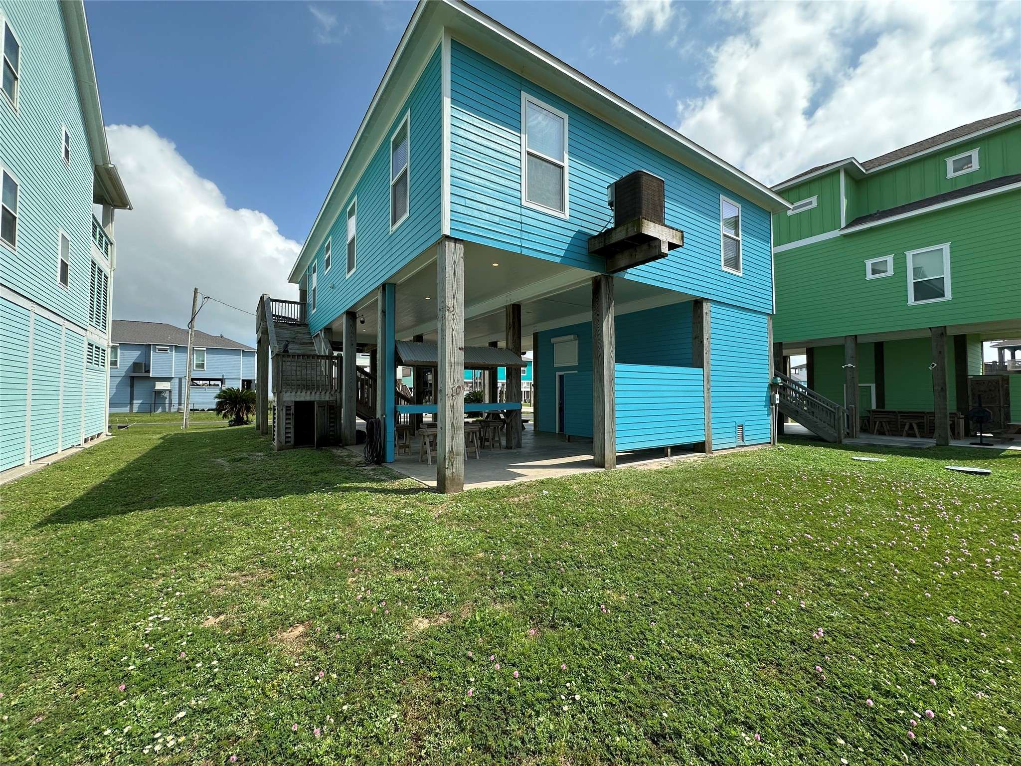 Crystal Beach, TX 77650,2029 Idyle VW