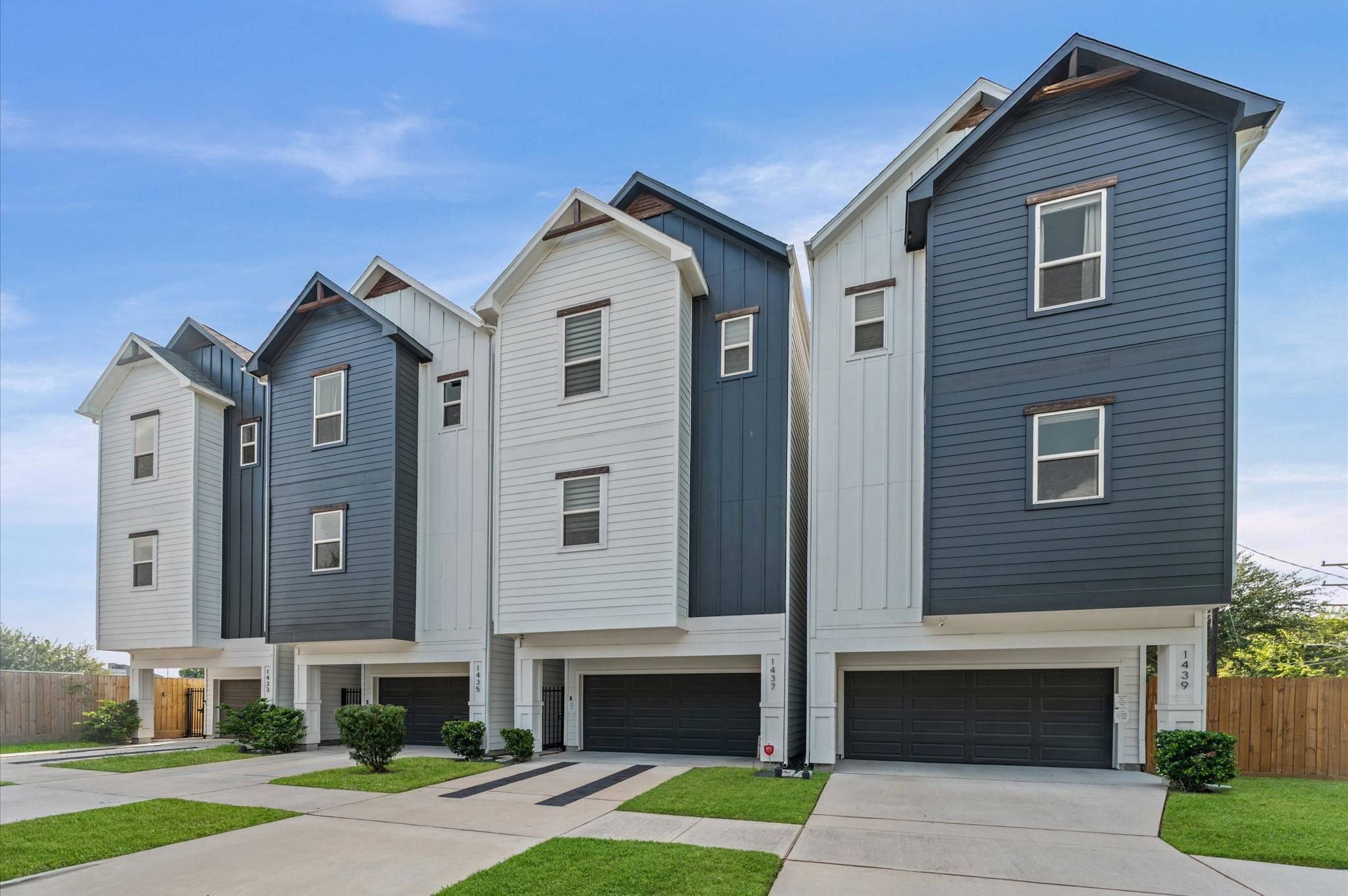 Houston, TX 77003,1437 Ennis ST