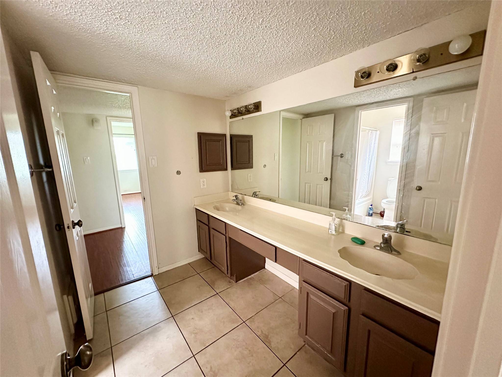 Sugar Land, TX 77479,2127 Greencove