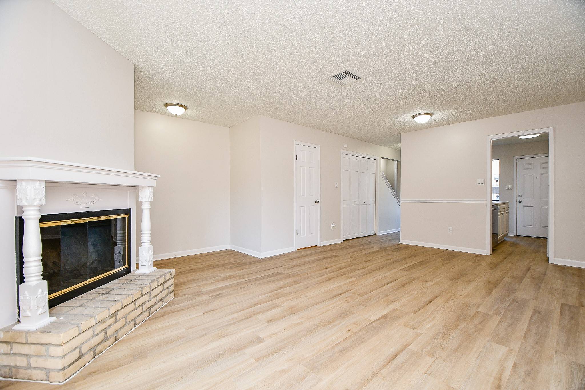 Houston, TX 77092,5001 Lamonte LN #14