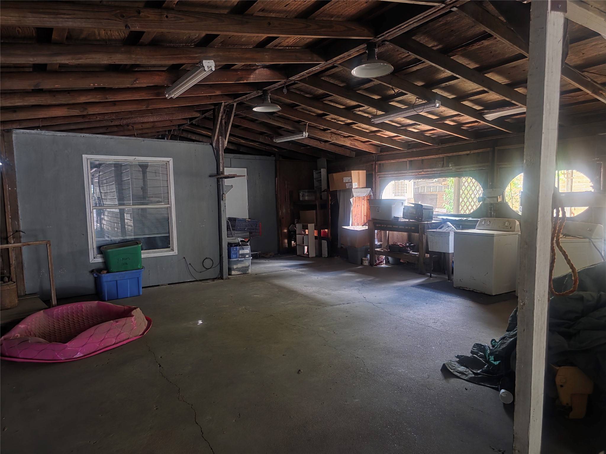 Houston, TX 77009,5206 Robertson ST