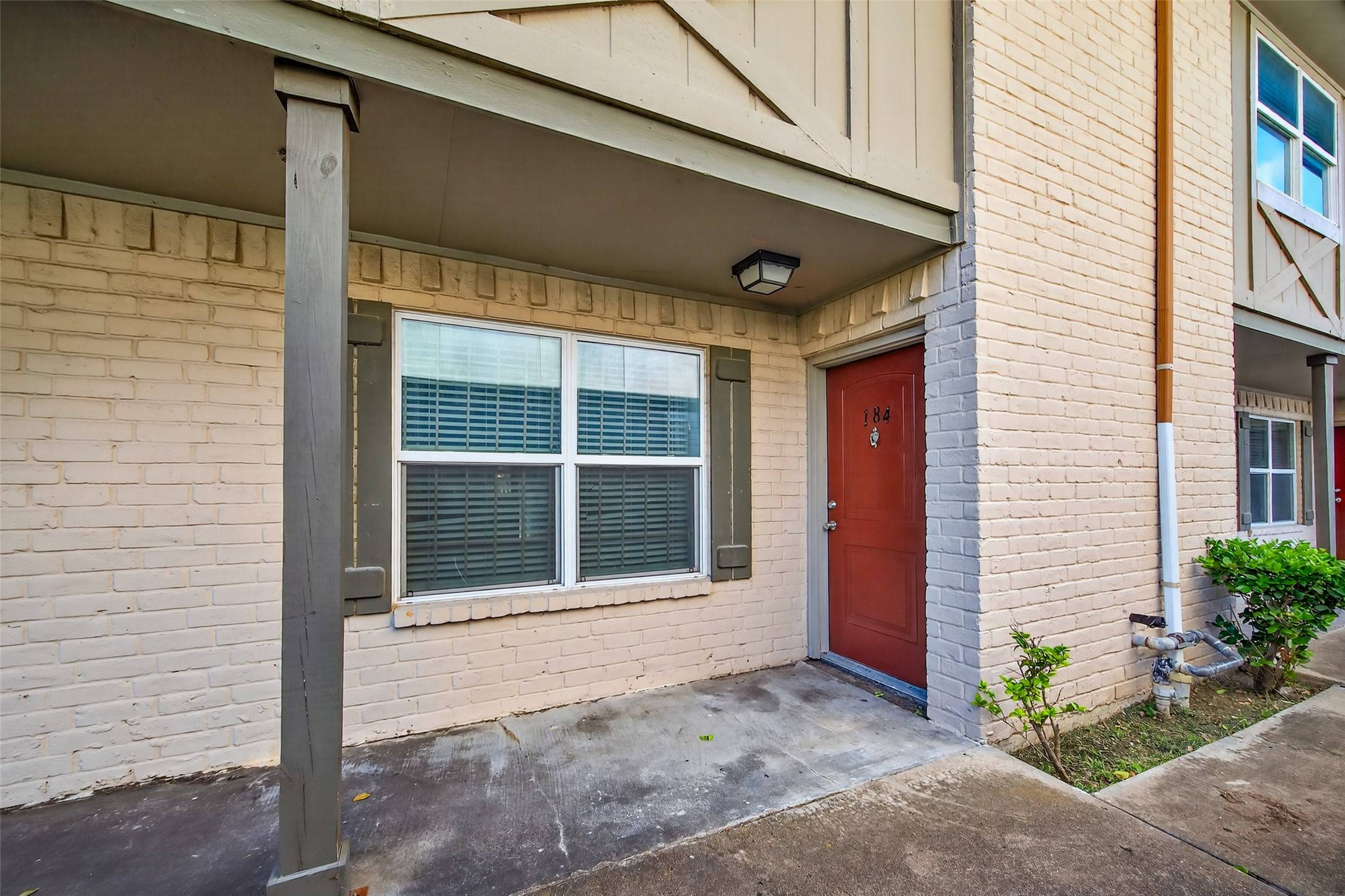 Houston, TX 77043,1701 Upland DR #184