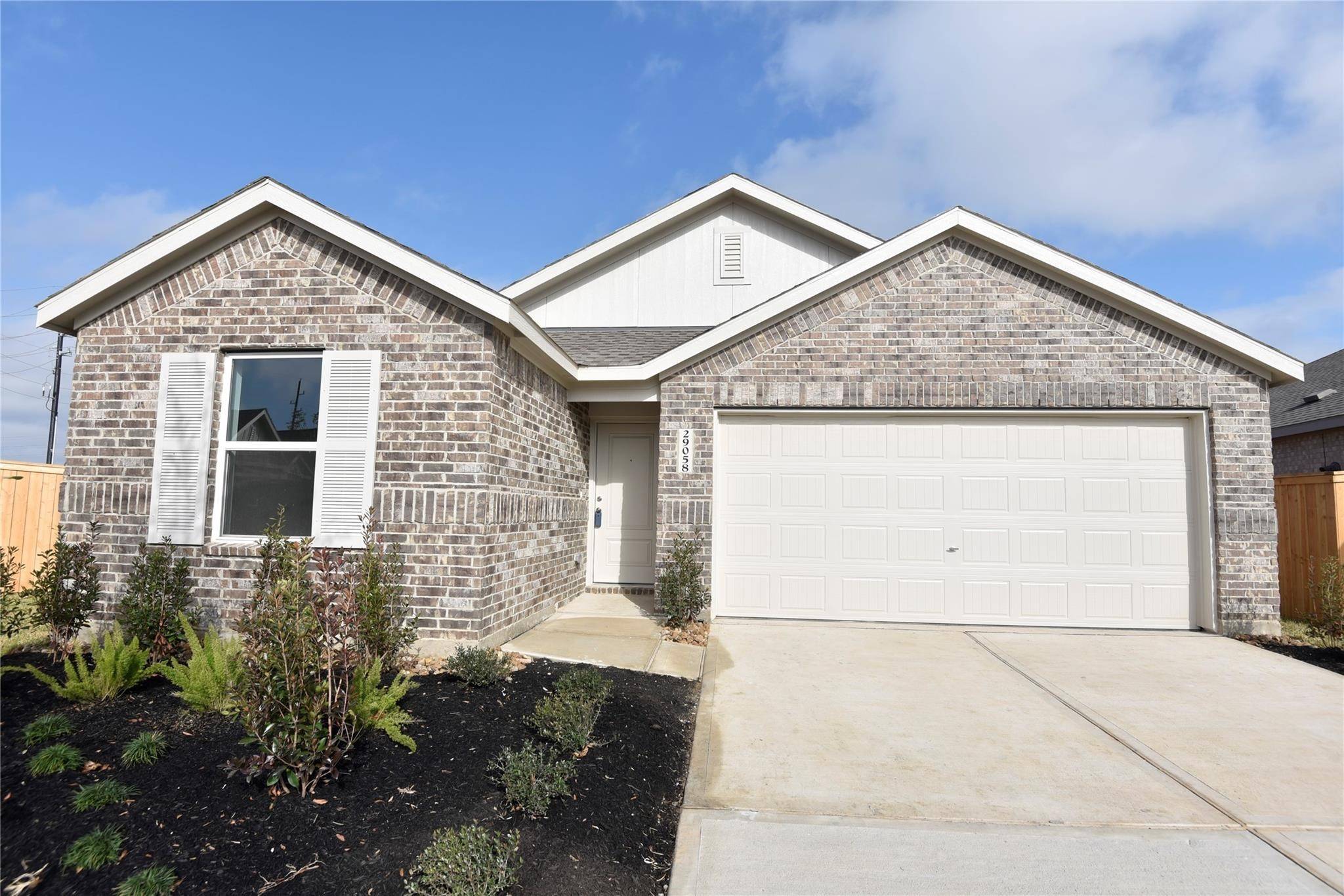 Hockley, TX 77447,29058 Robin Cove DR