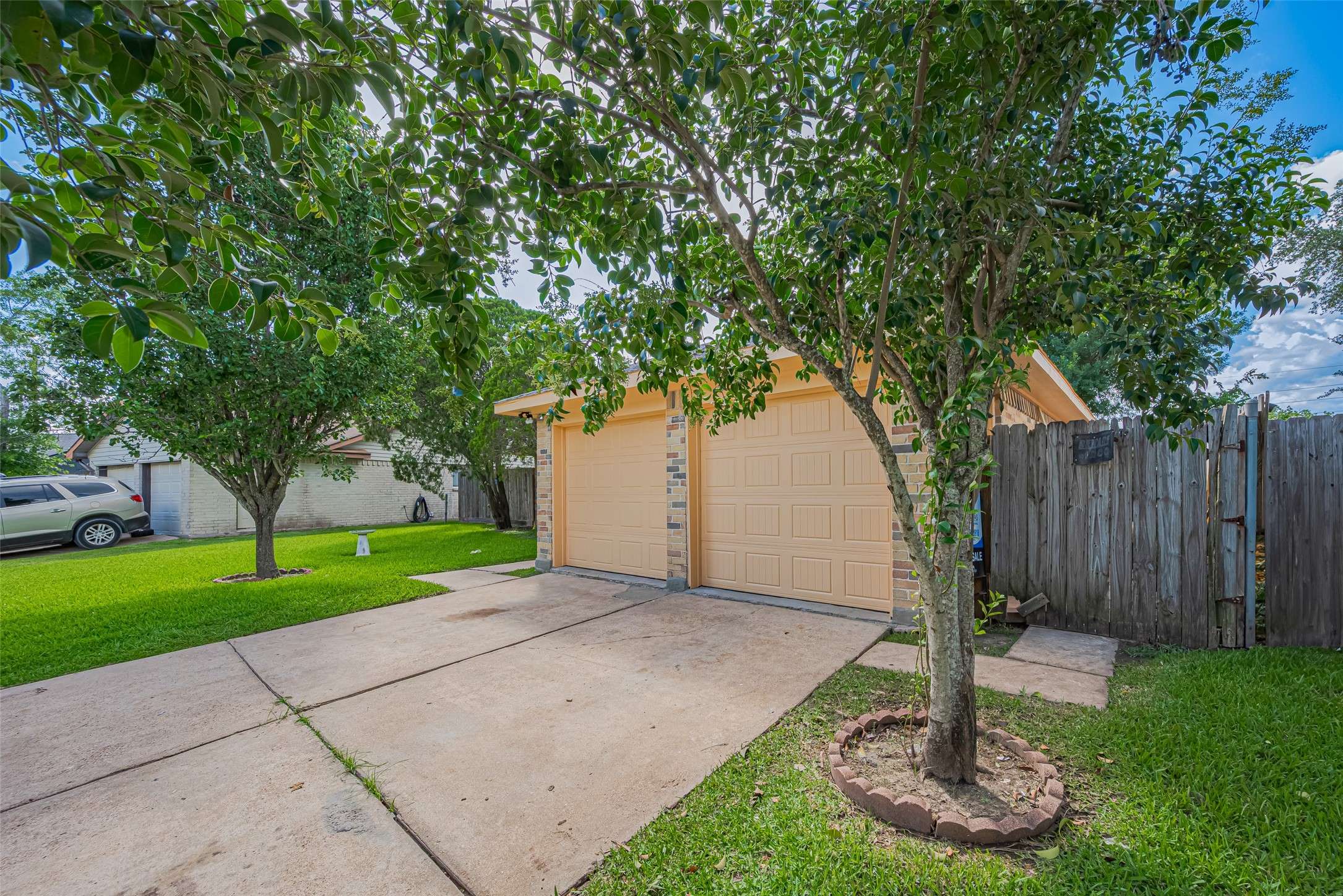 Houston, TX 77083,16350 Villaret DR