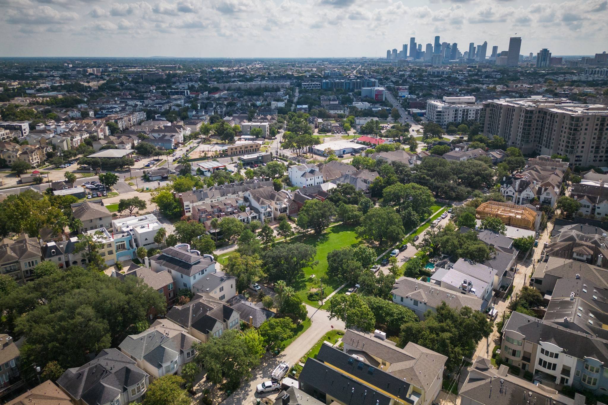 Houston, TX 77007,6402 Rodrigo ST