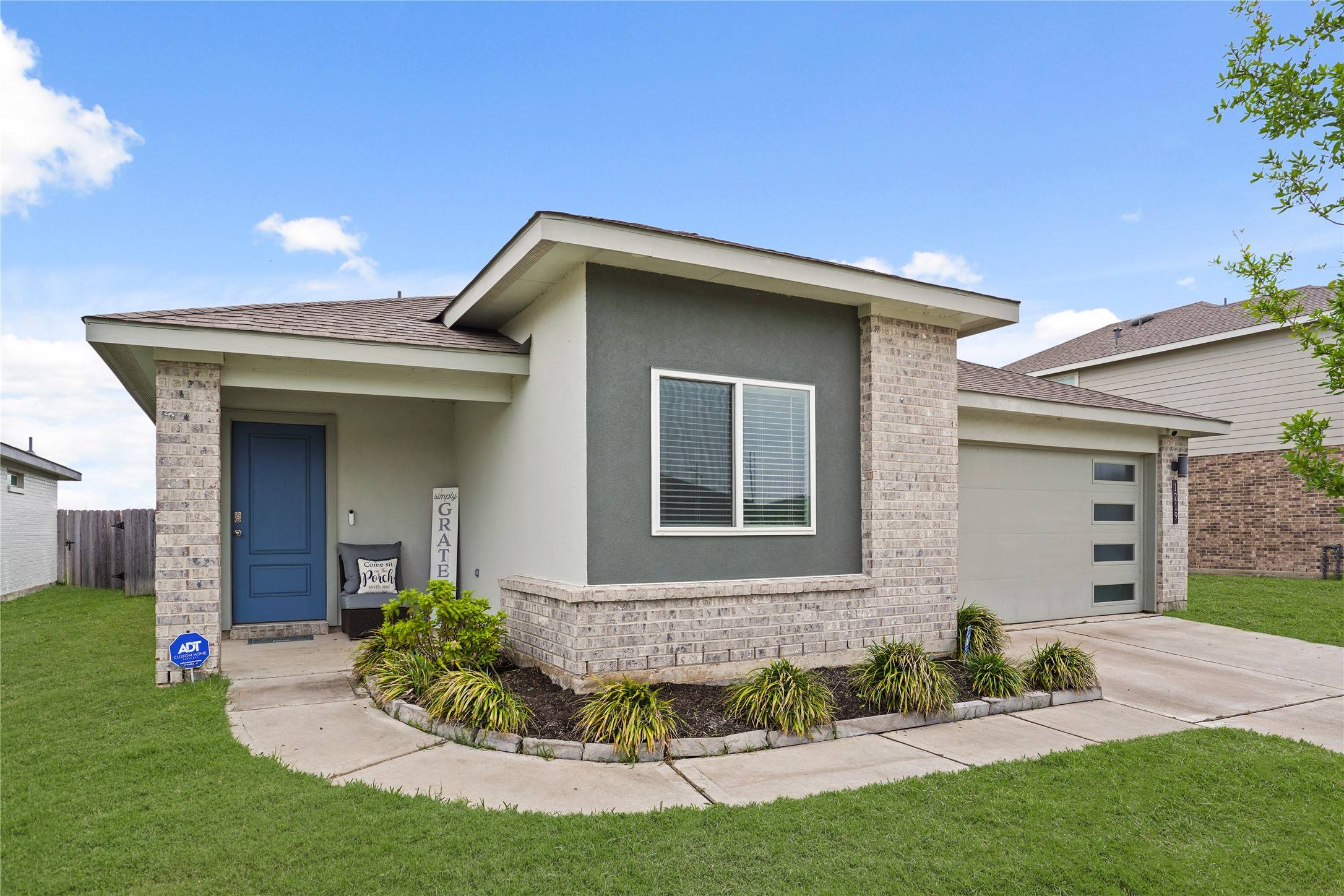 Rosharon, TX 77583,1219 Minerals LN