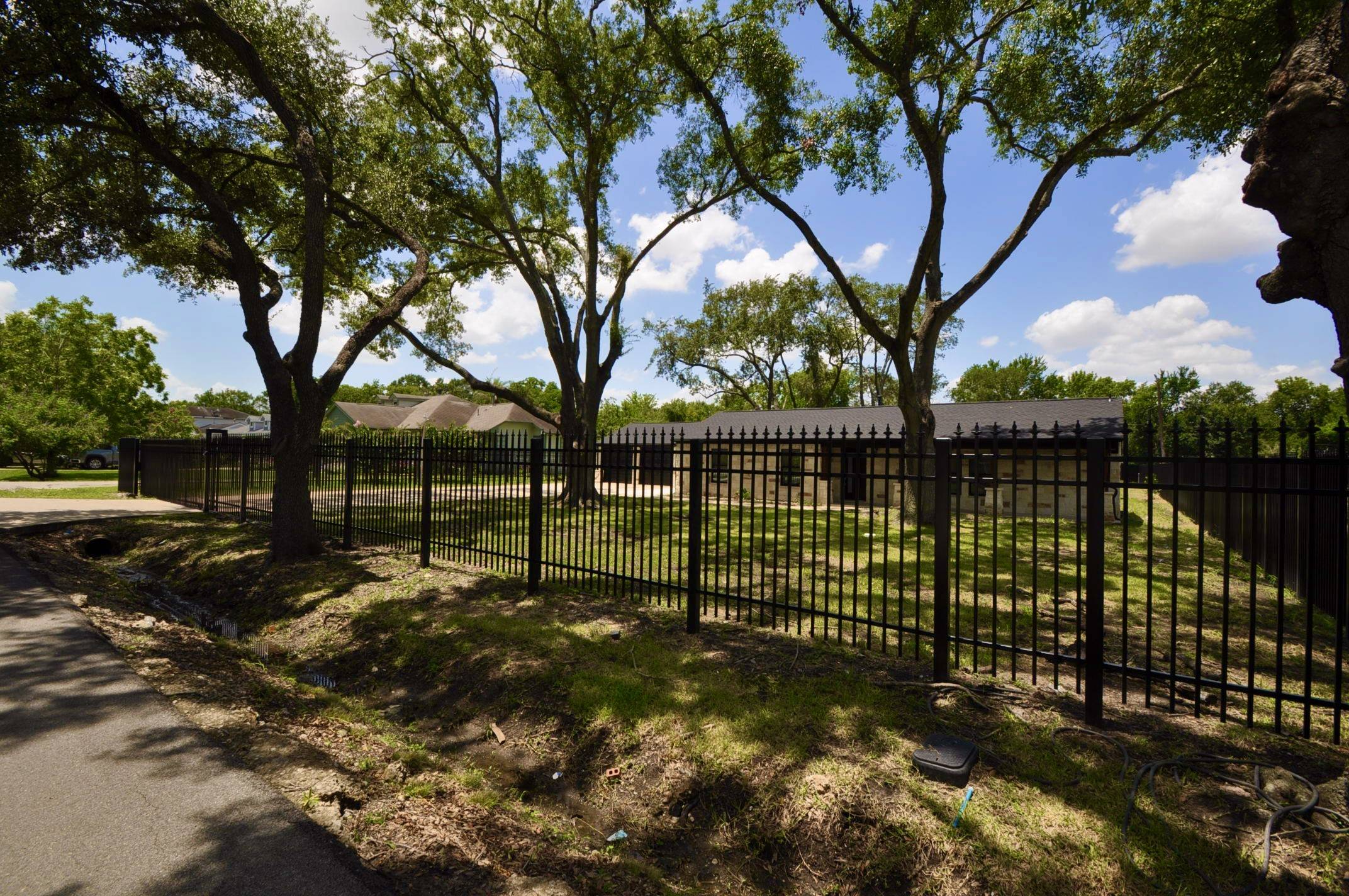 Houston, TX 77061,7133 Evans ST