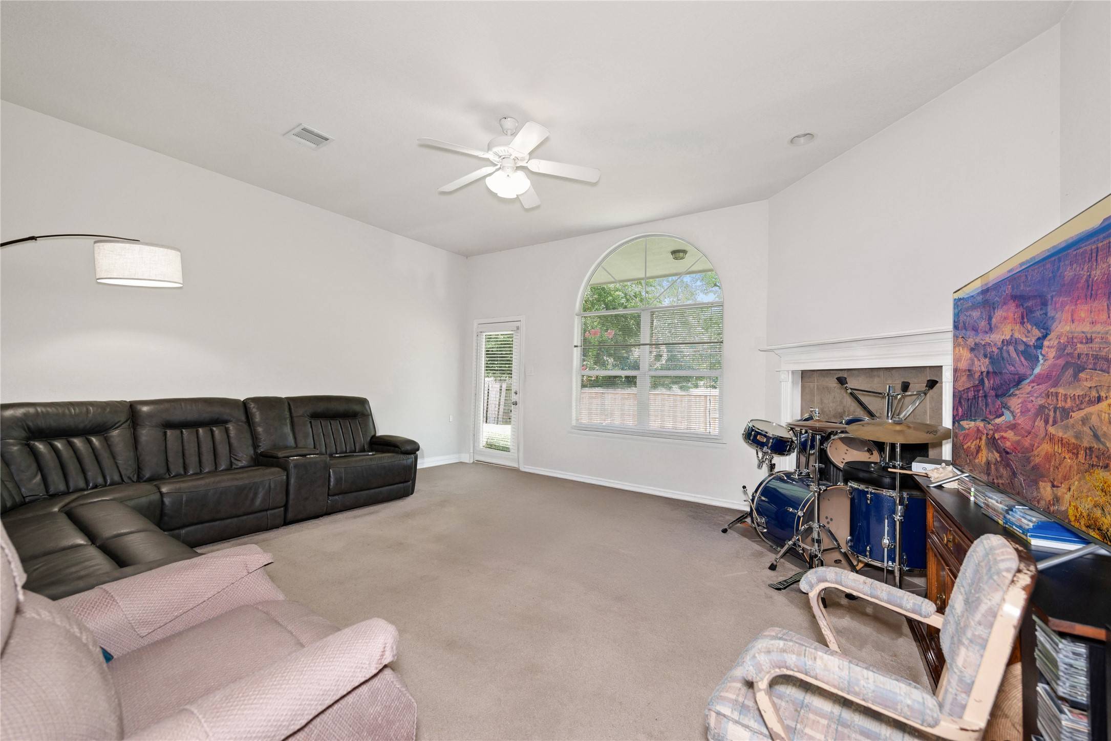 Conroe, TX 77304,4 Pine WAY