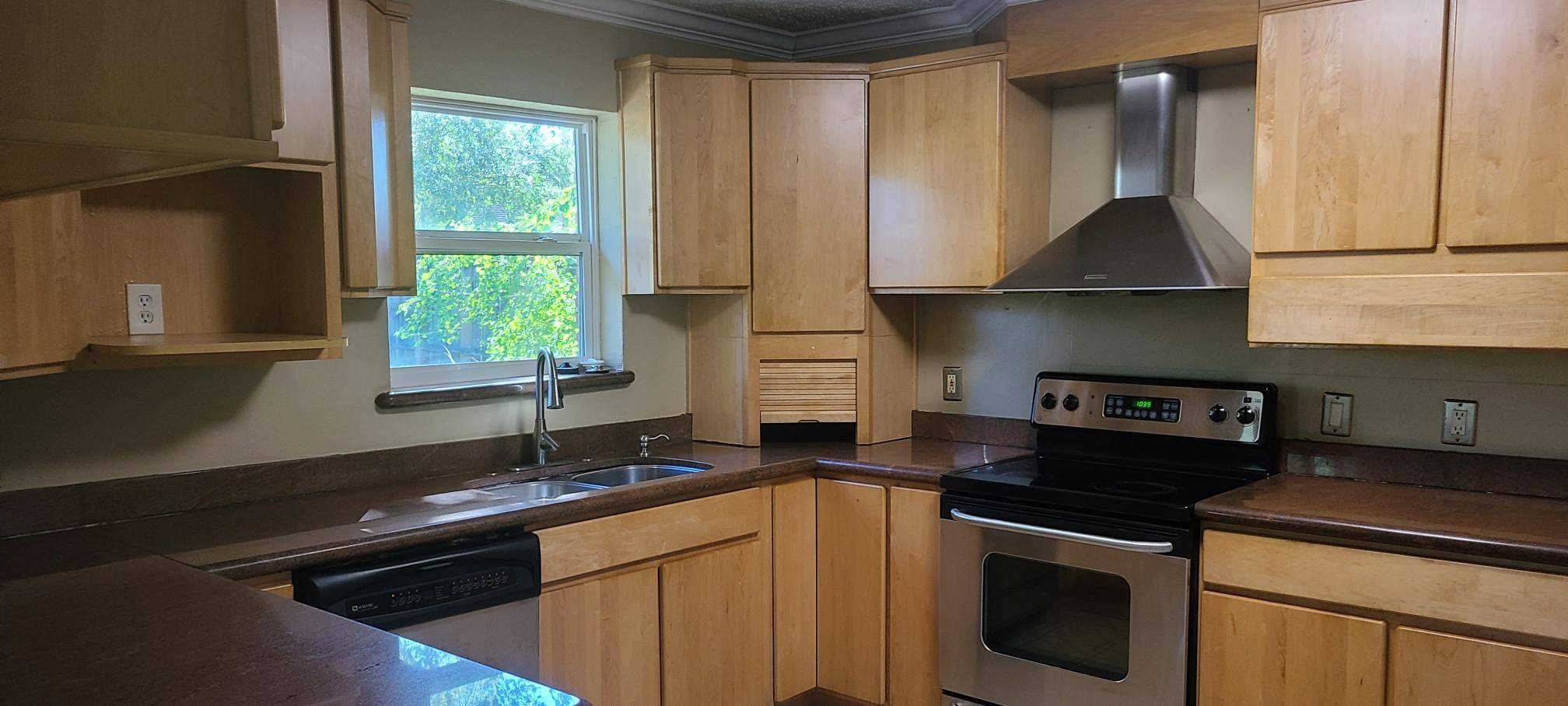 Houston, TX 77043,11123 Hazelhurst DR